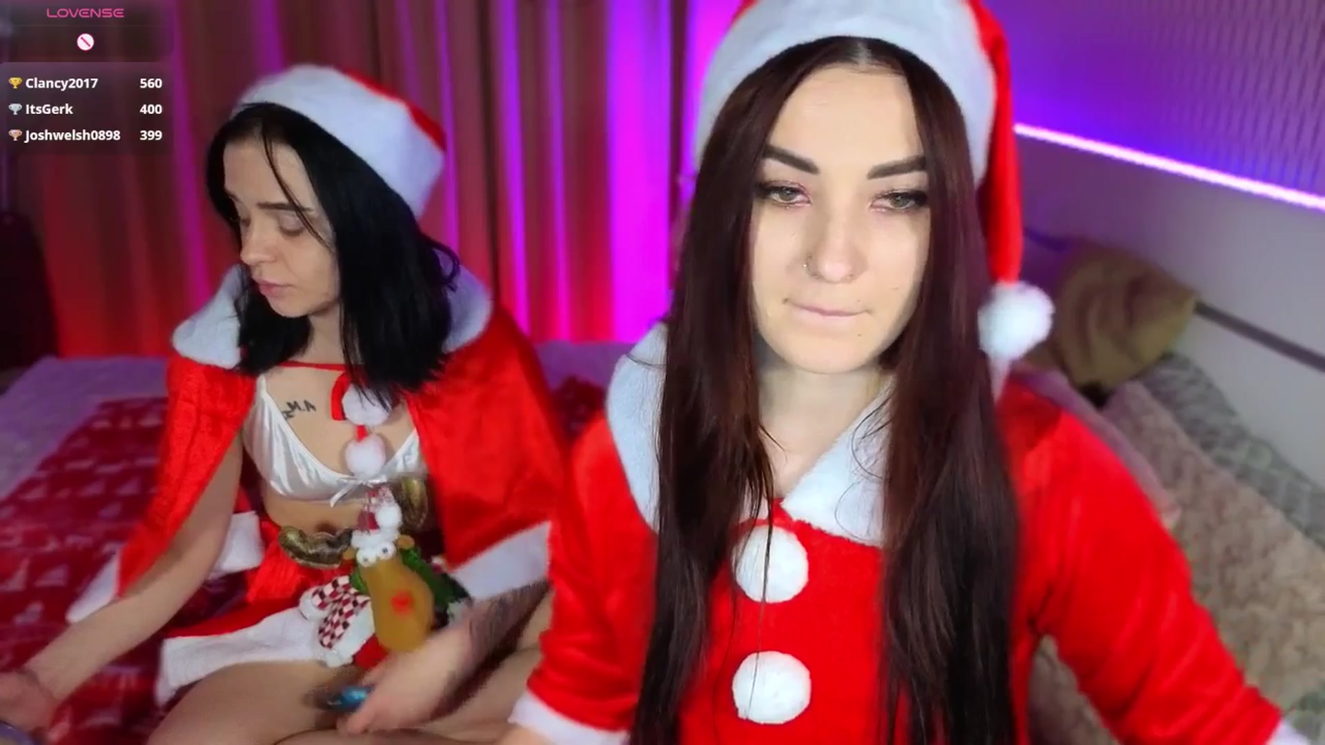 Gallery image thumbnail from CutiesMariaa's myfreecams stream on, 12/25/2025, 24:43 image 16 of 20
