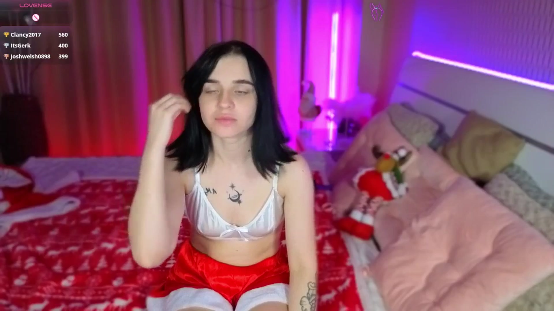 Gallery image thumbnail from CutiesMariaa's myfreecams stream on, 12/25/2025, 03:58 image 17 of 20
