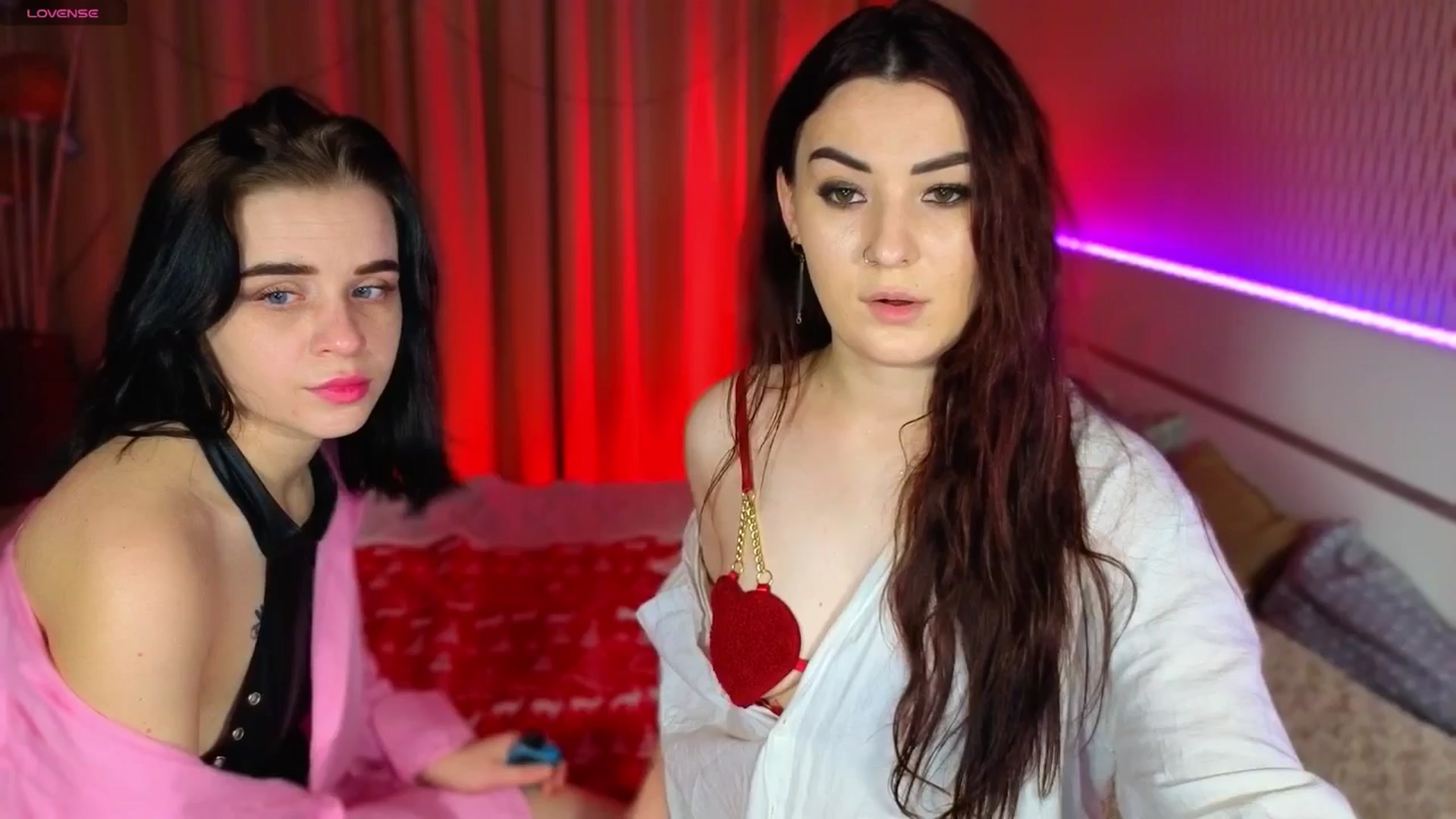 Gallery image thumbnail from CutiesMariaa's myfreecams stream on, 12/26/2025, 22:00 image 8 of 20