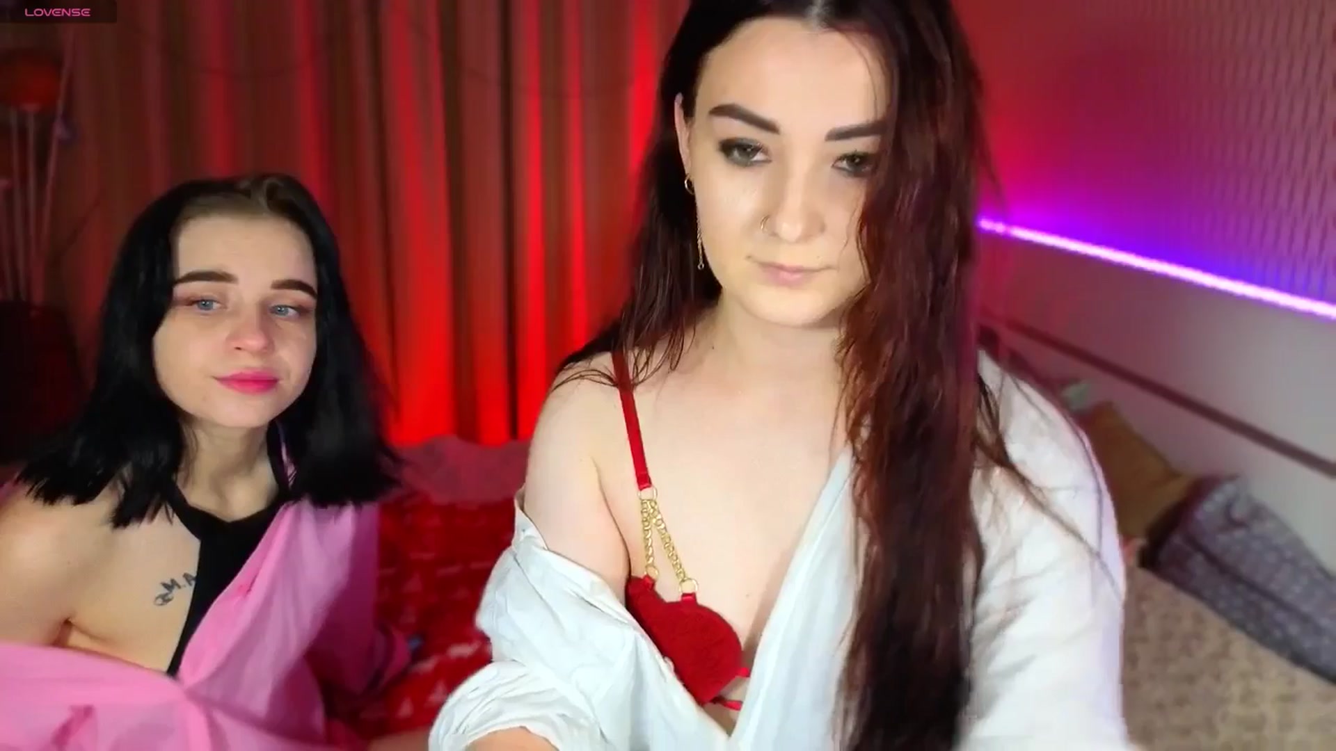 Gallery image thumbnail from CutiesMariaa's myfreecams stream on, 12/26/2025, 22:00 image 7 of 20