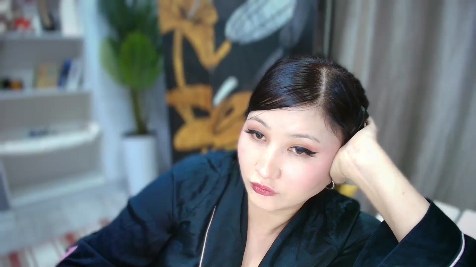 Gallery image thumbnail from Cutiethebomb's myfreecams stream on, 04/22/2026, 23:16 image 7 of 20