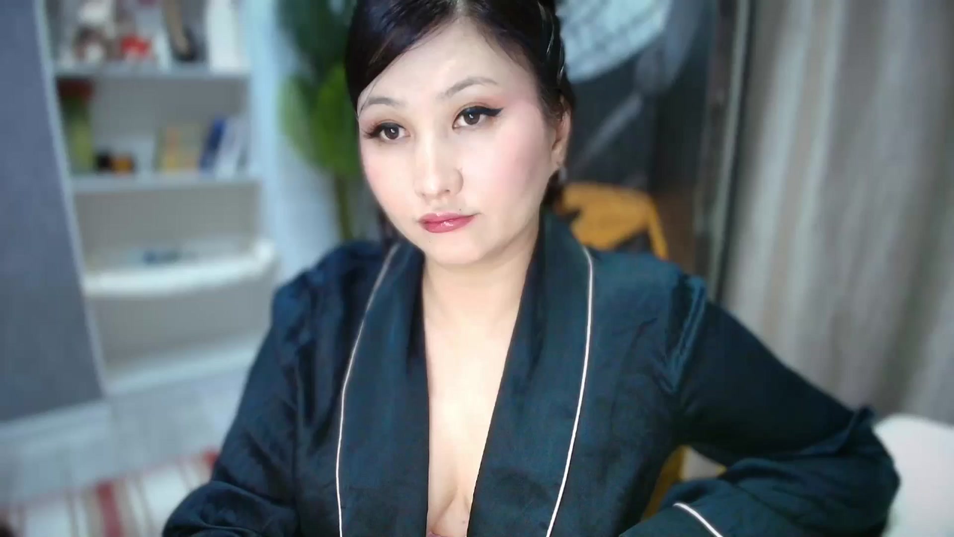 Gallery image thumbnail from Cutiethebomb's myfreecams stream on, 04/22/2026, 23:16 image 1 of 20