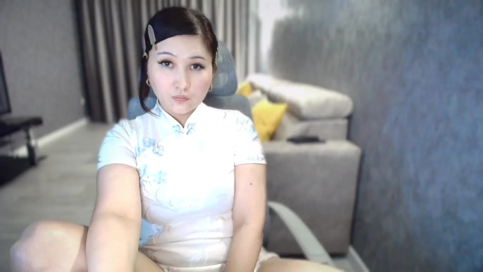 Gallery image thumbnail from Cutiethebomb's myfreecams stream on, 05/05/2026, 20:35 image 8 of 20