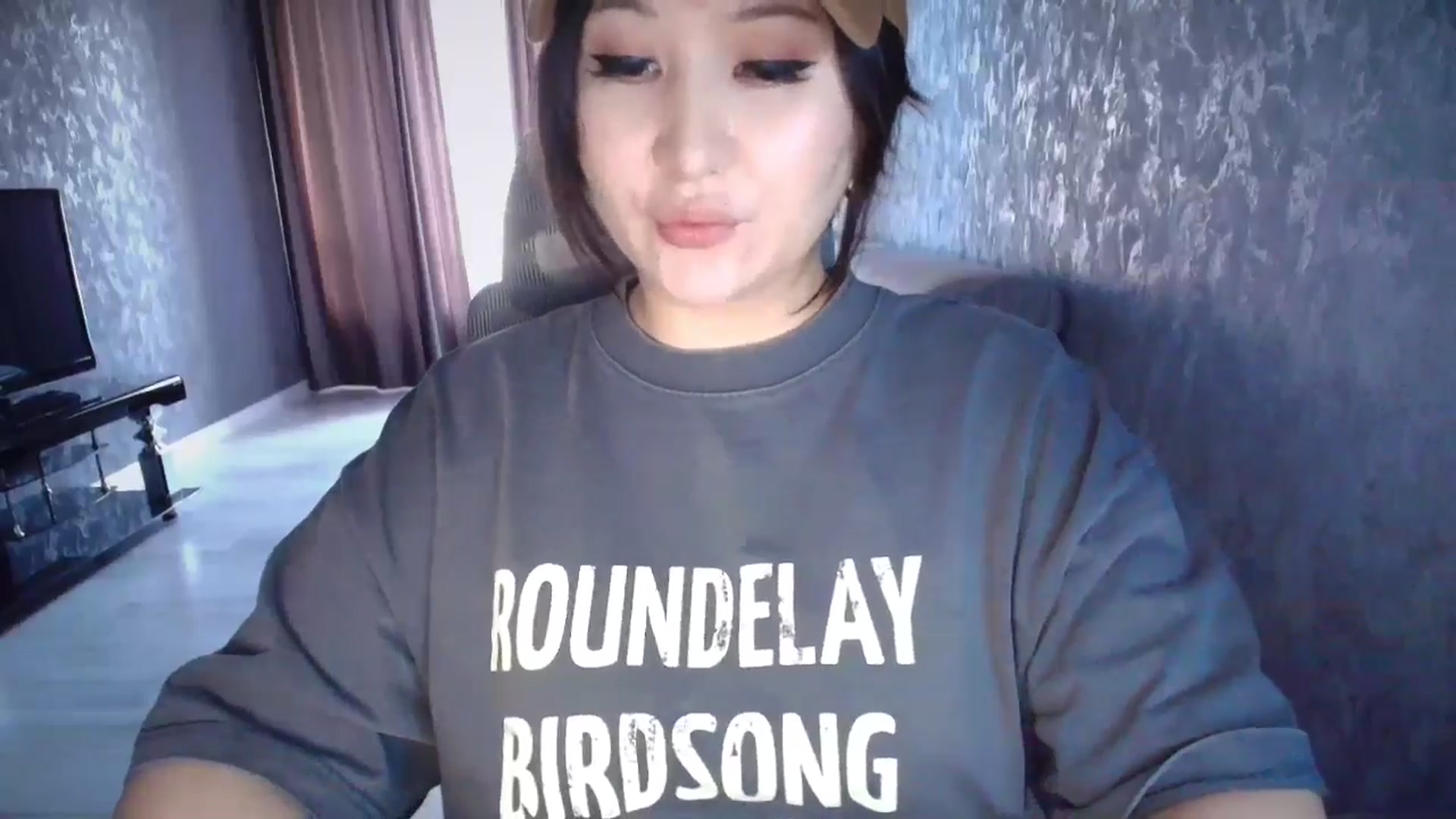 Gallery image thumbnail from Cutiethebomb's myfreecams stream on, 05/08/2026, 24:56 image 15 of 20