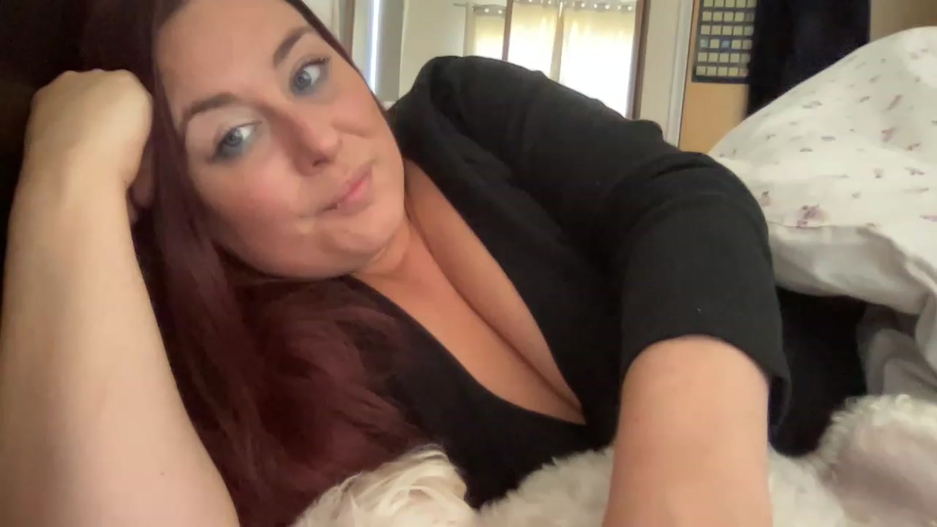 Gallery image thumbnail from Cutiexxxx's myfreecams stream on, 11/22/2022, 11:34 image 19 of 20