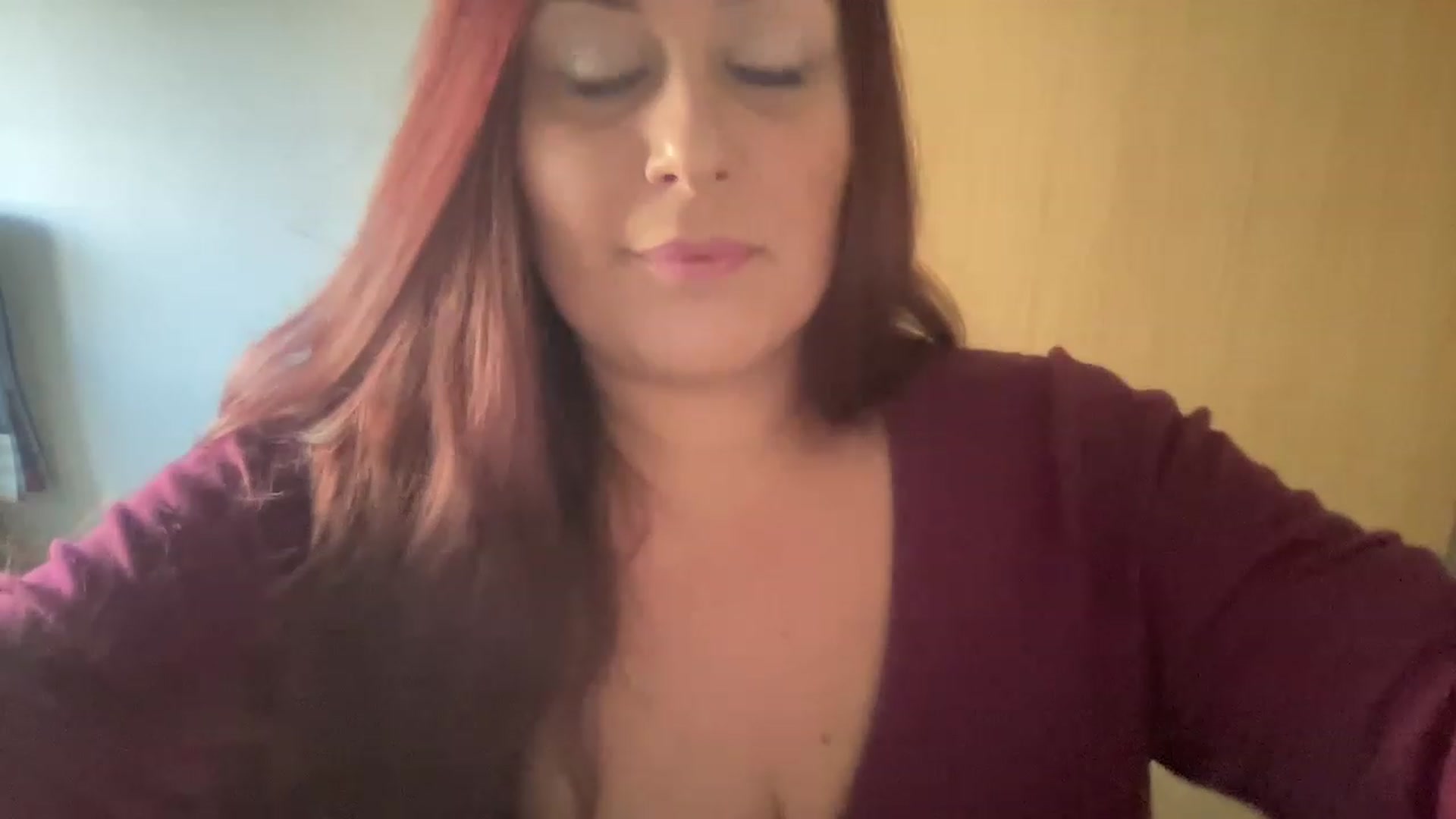 Gallery image thumbnail from Cutiexxxx's myfreecams stream on, 12/07/2022, 14:13 image 17 of 20
