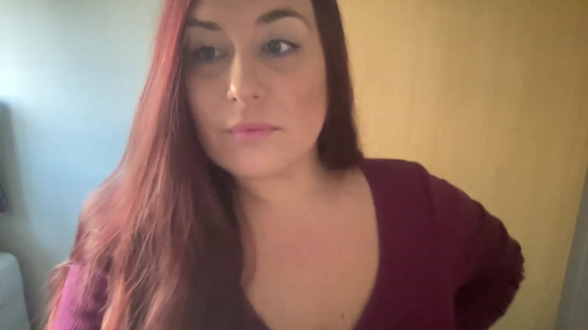 Gallery image thumbnail from Cutiexxxx's myfreecams stream on, 12/07/2022, 14:13 image 13 of 20