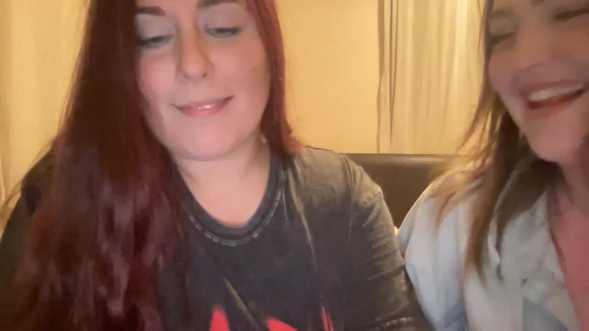 Gallery image thumbnail from Cutiexxxx's myfreecams stream on, 02/18/2023, 17:53 image 10 of 20