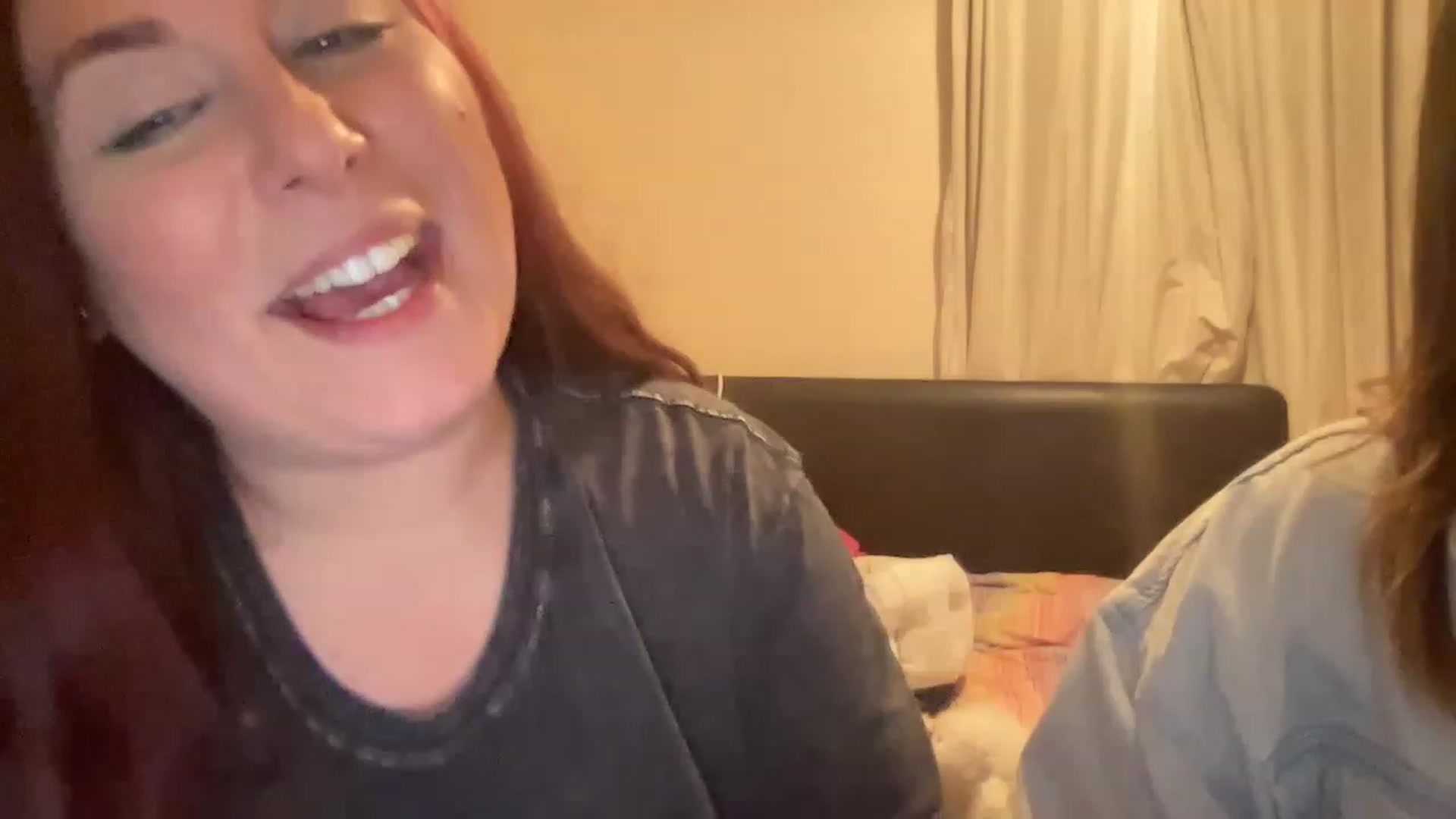 Gallery image thumbnail from Cutiexxxx's myfreecams stream on, 02/18/2023, 17:53 image 14 of 20