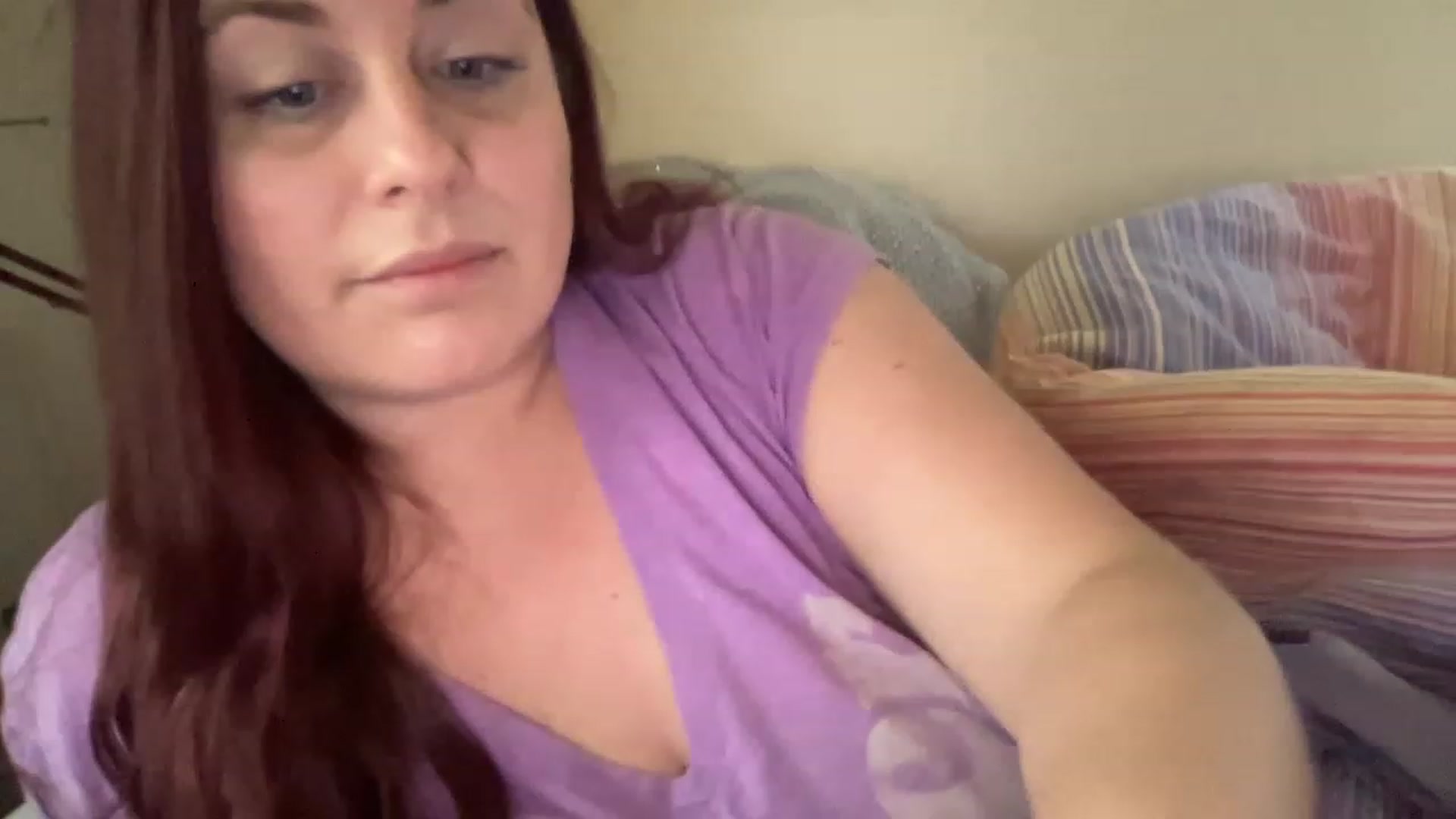 Gallery image thumbnail from Cutiexxxx's myfreecams stream on, 02/22/2023, 10:00 image 1 of 20