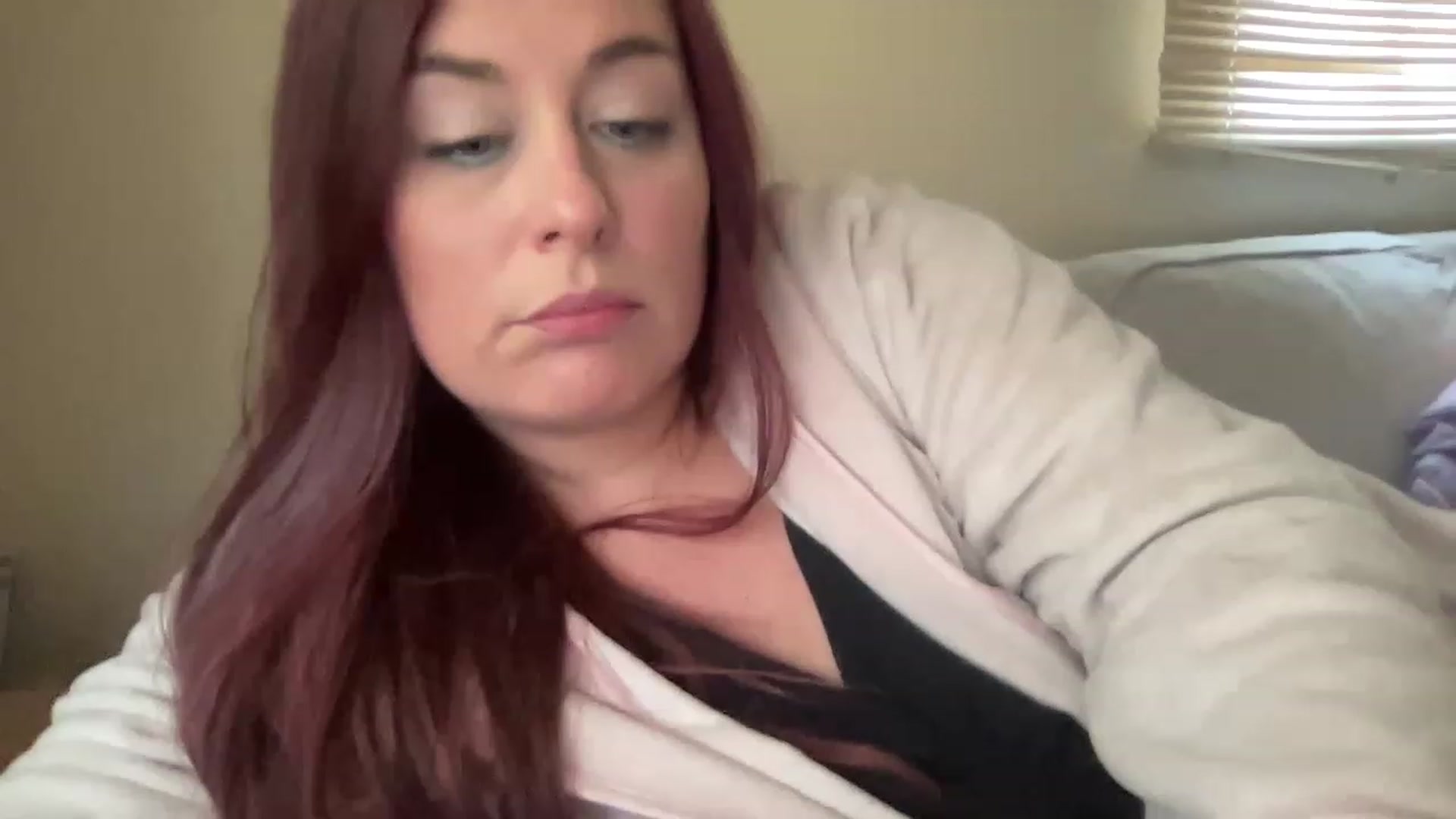 Gallery image thumbnail from Cutiexxxx's myfreecams stream on, 03/15/2023, 16:00 image 10 of 20