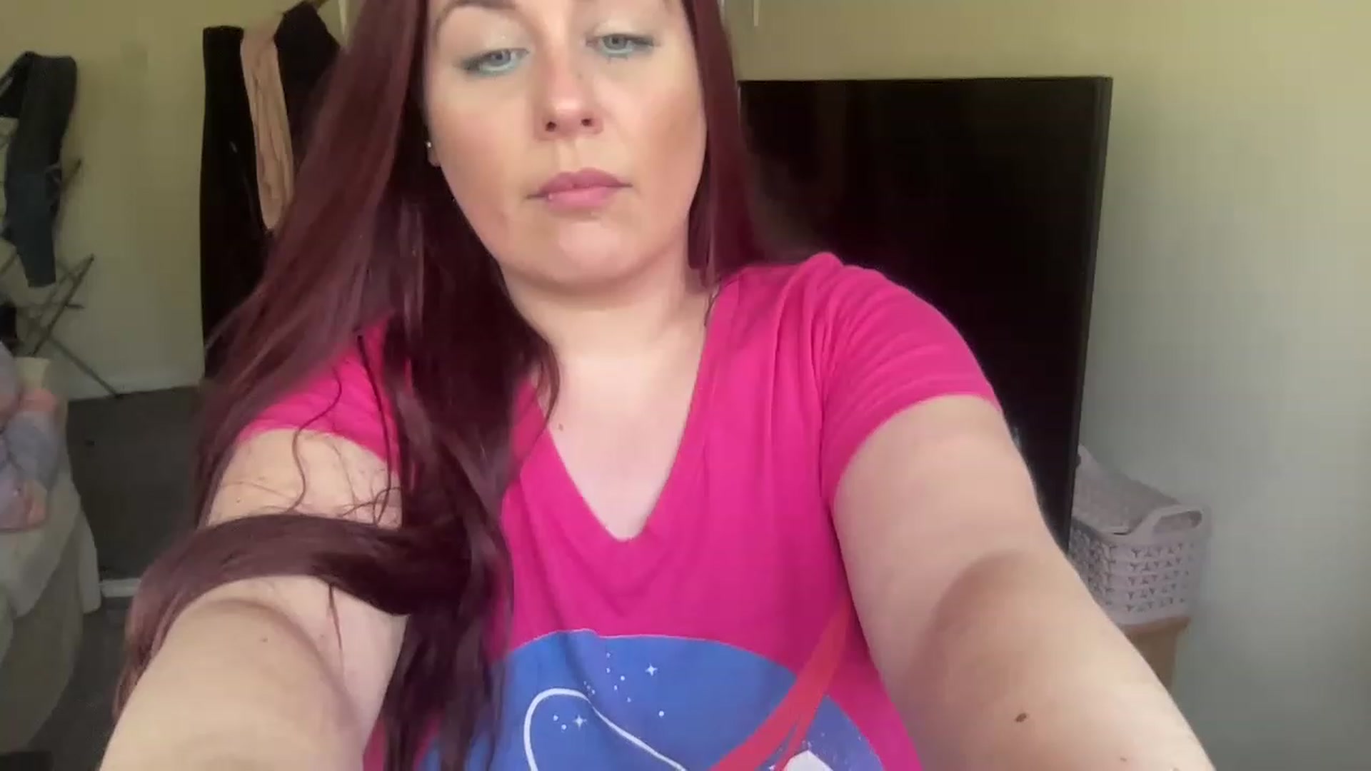 Gallery image thumbnail from Cutiexxxx's myfreecams stream on, 04/28/2023, 14:07 image 9 of 20
