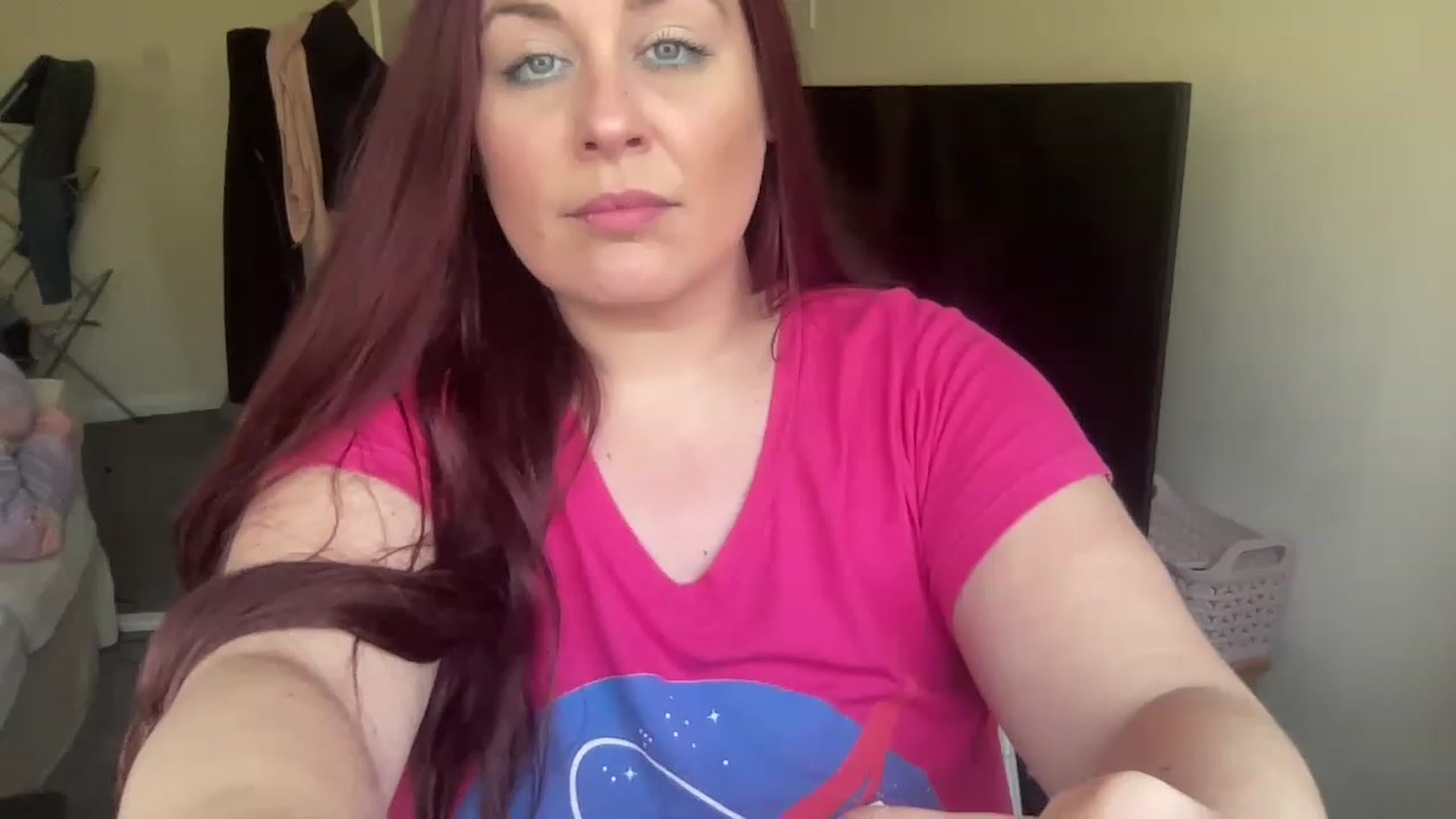 Gallery image thumbnail from Cutiexxxx's myfreecams stream on, 04/28/2023, 14:07 image 10 of 20