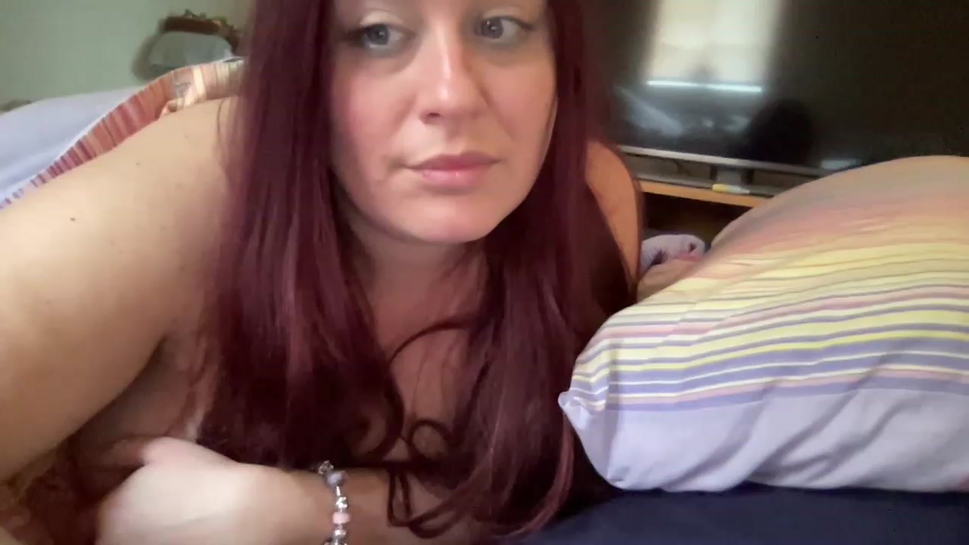 Gallery image thumbnail from Cutiexxxx's myfreecams stream on, 06/02/2023, 09:36 image 16 of 20