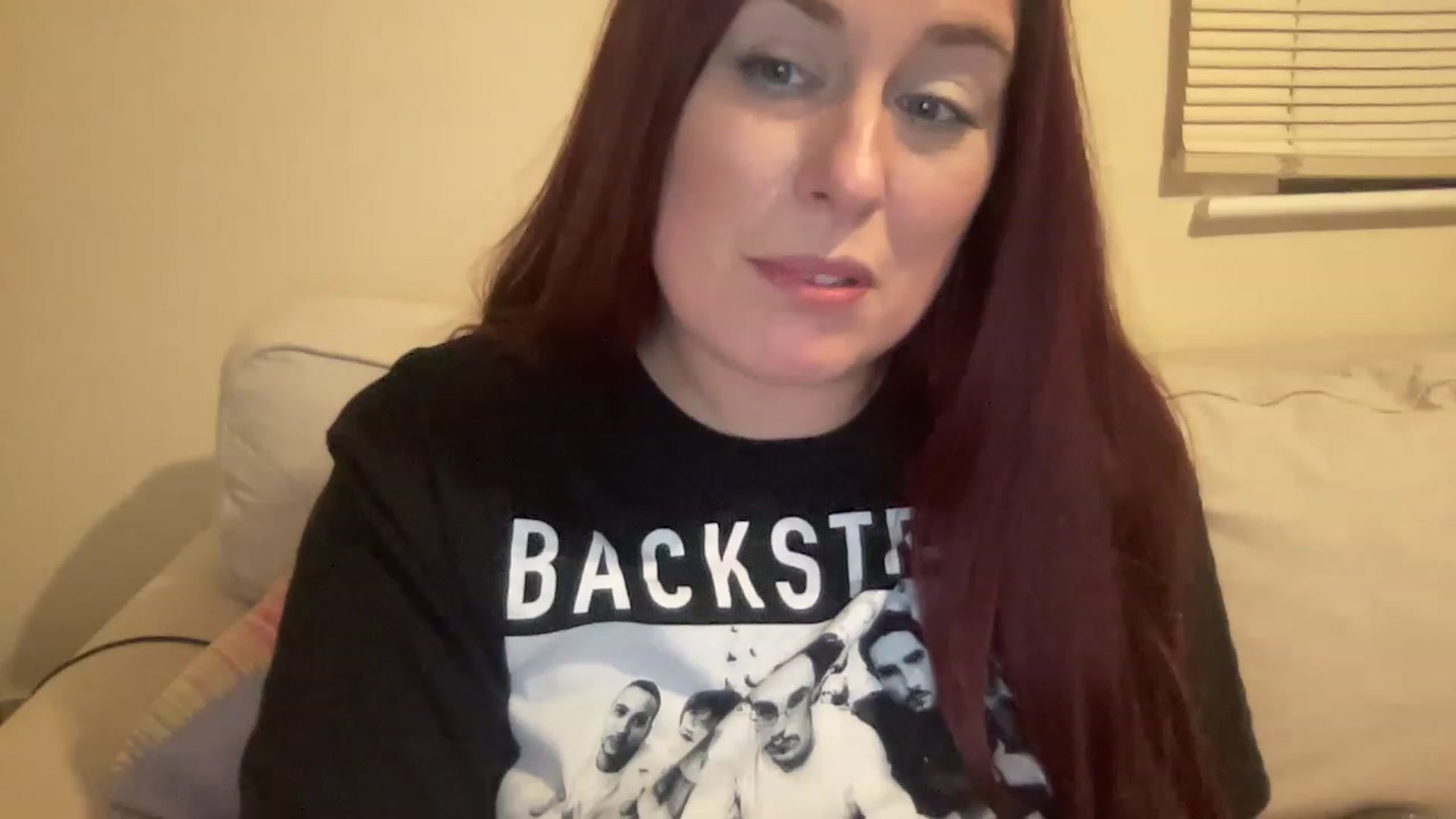 Gallery image thumbnail from Cutiexxxx's myfreecams stream on, 06/18/2023, 24:02 image 18 of 20