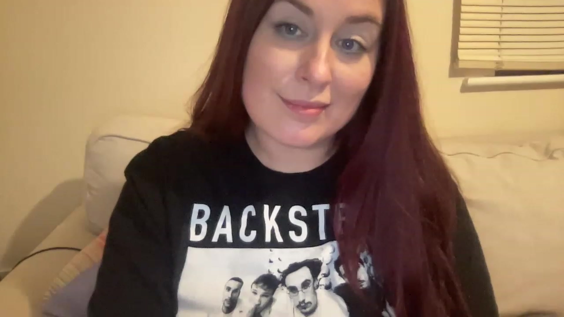 Gallery image thumbnail from Cutiexxxx's myfreecams stream on, 06/18/2023, 24:02 image 16 of 20