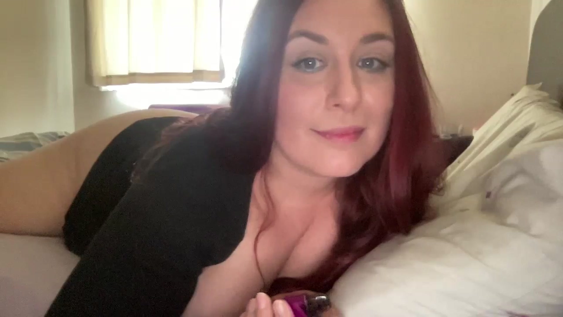Gallery image thumbnail from Cutiexxxx's myfreecams stream on, 03/13/2024, 16:13 image 12 of 20