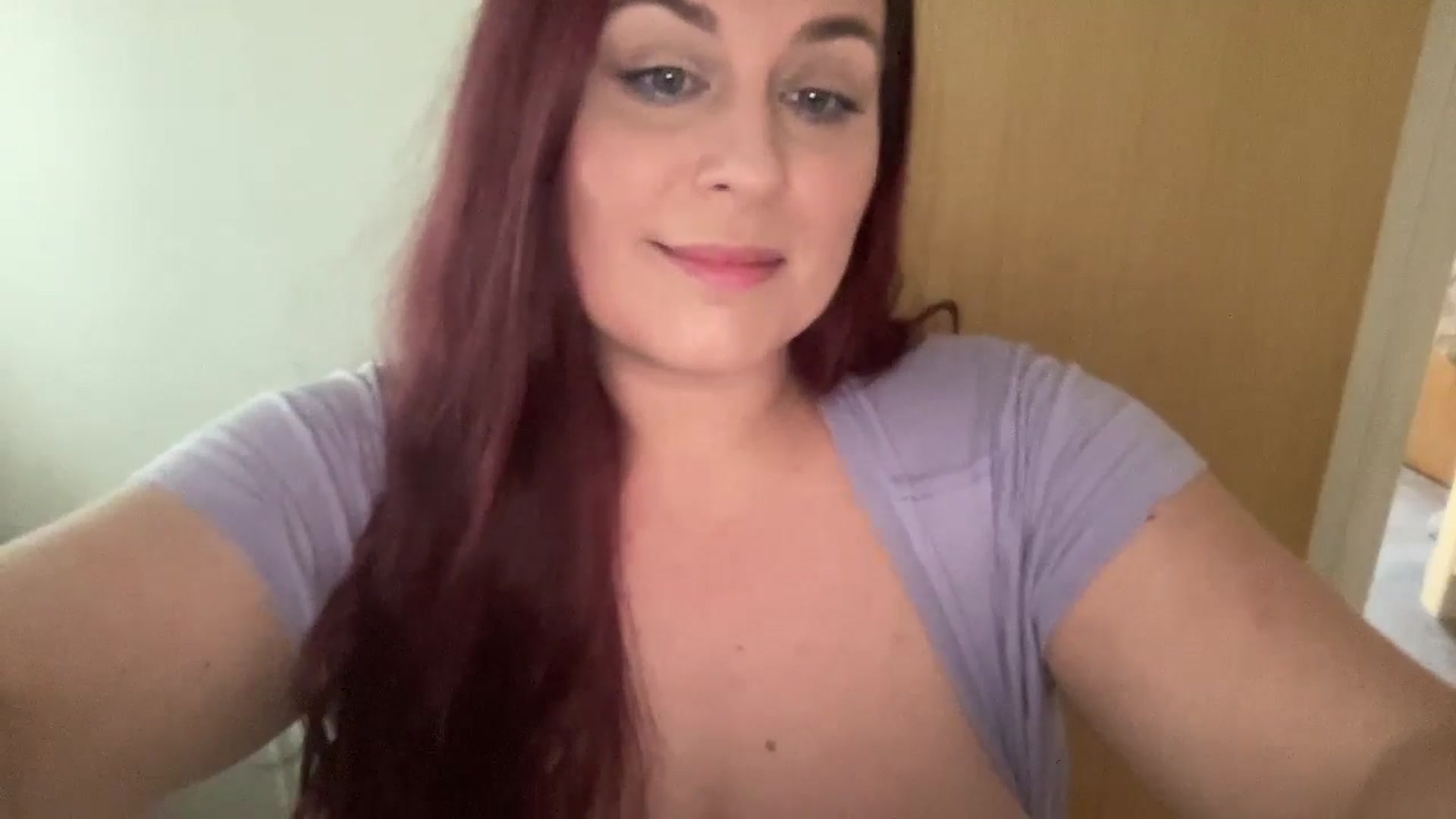 Gallery image thumbnail from Cutiexxxx's myfreecams stream on, 05/10/2024, 13:32 image 17 of 20