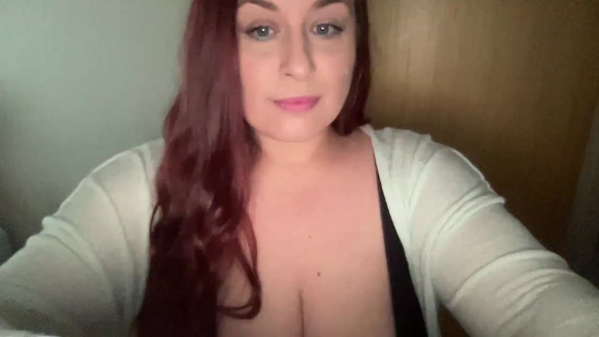 Gallery image thumbnail from Cutiexxxx's myfreecams stream on, 09/27/2024, 09:13 image 10 of 20