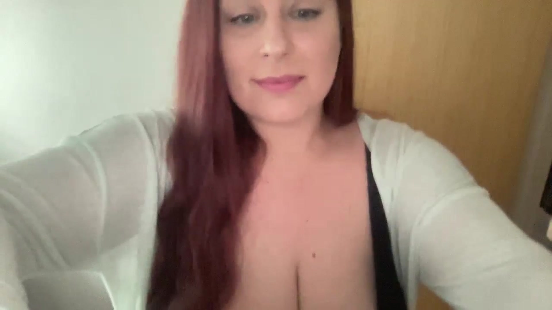 Gallery image thumbnail from Cutiexxxx's myfreecams stream on, 10/02/2024, 11:02 image 14 of 20
