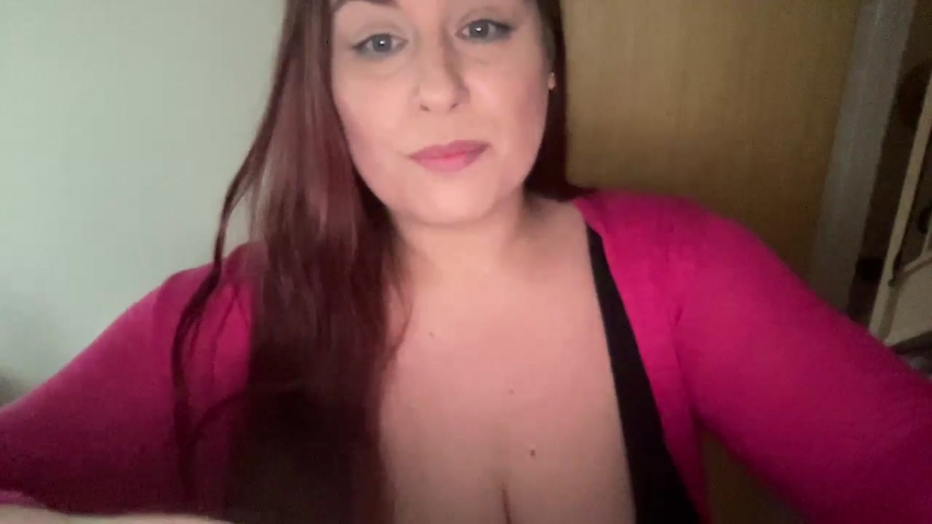 Gallery image thumbnail from Cutiexxxx's myfreecams stream on, 11/07/2024, 12:24 image 3 of 20