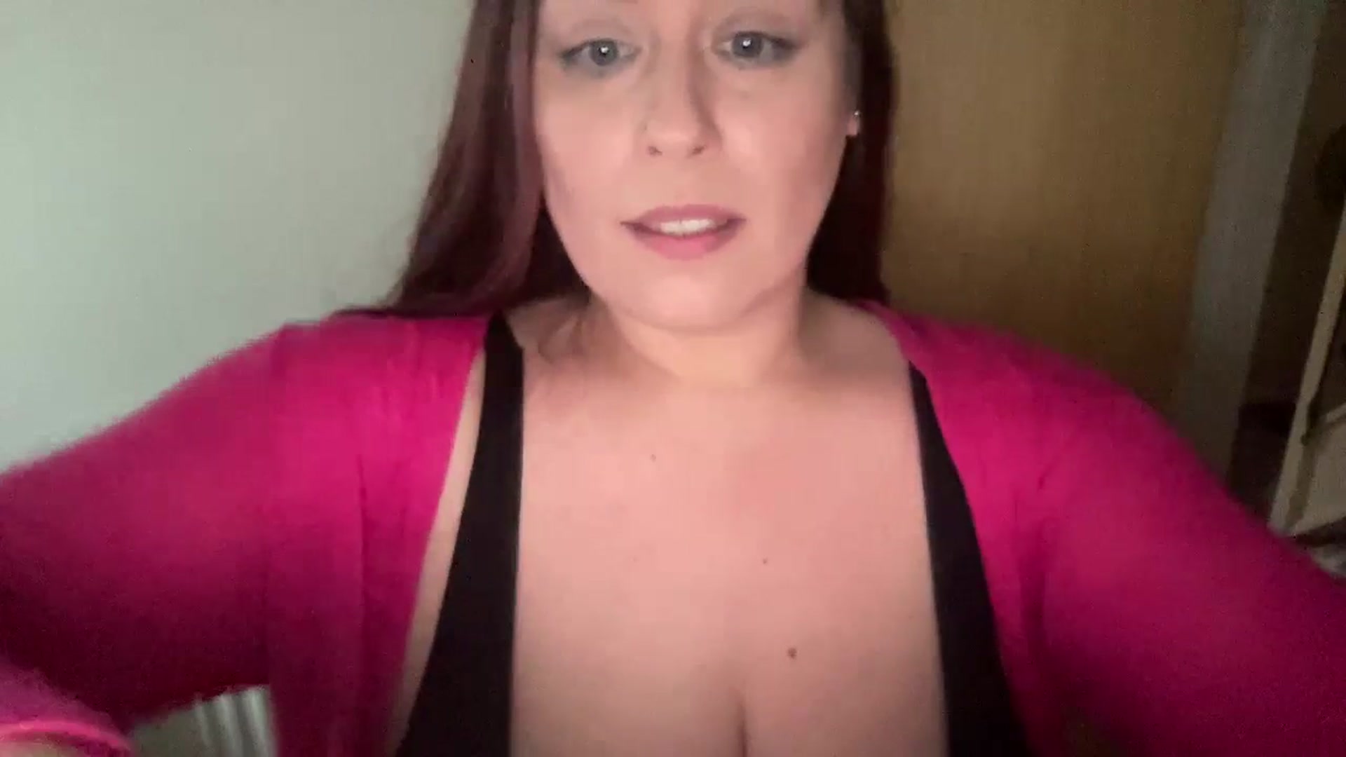 Gallery image thumbnail from Cutiexxxx's myfreecams stream on, 11/07/2024, 12:24 image 6 of 20