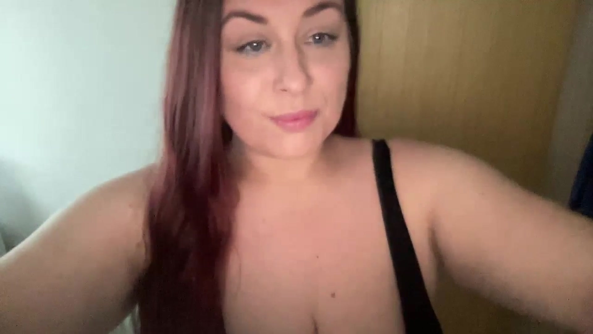 Gallery image thumbnail from Cutiexxxx's myfreecams stream on, 11/14/2024, 11:57 image 16 of 20