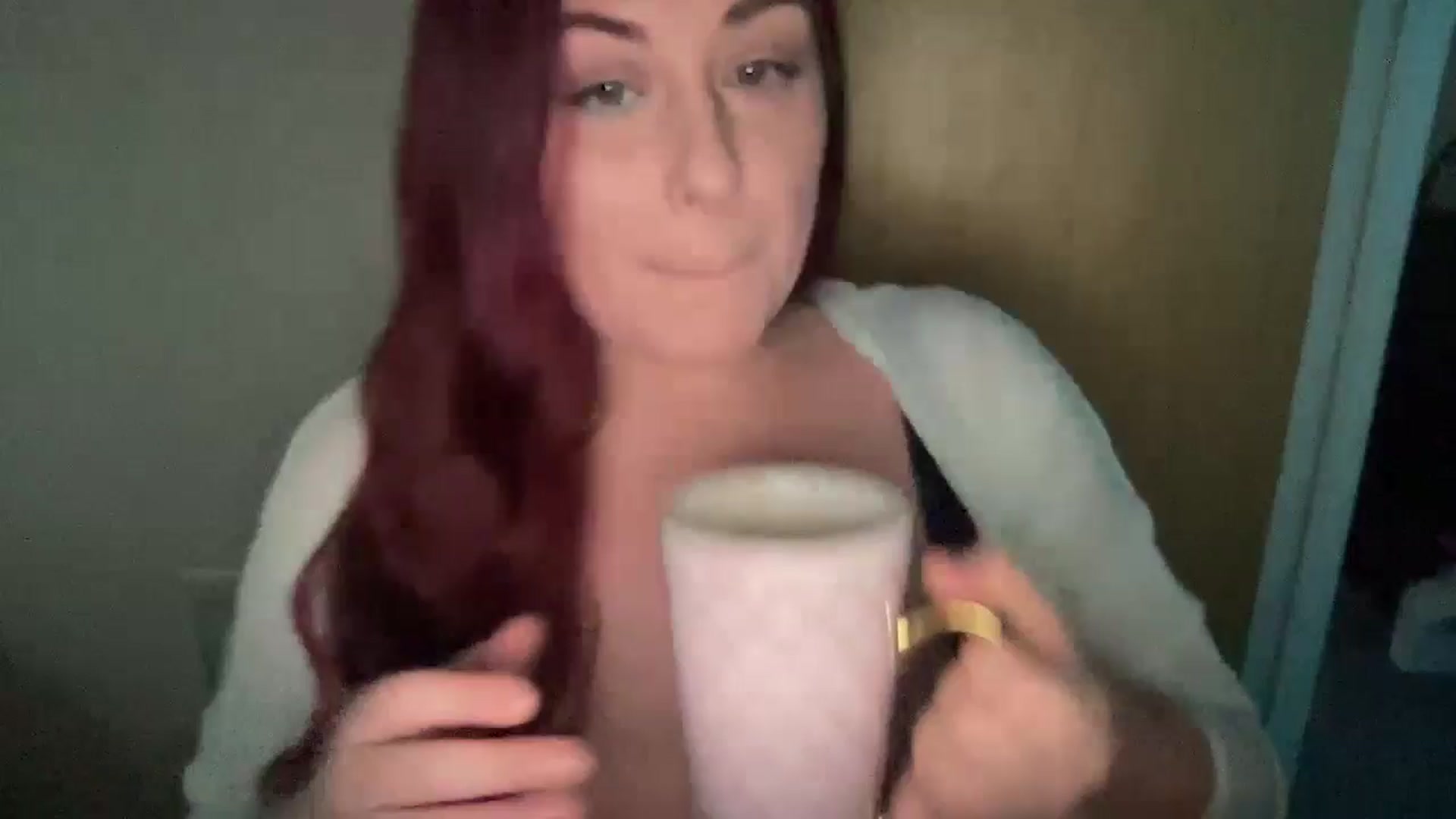 Gallery image thumbnail from Cutiexxxx's myfreecams stream on, 12/17/2024, 09:41 image 12 of 20