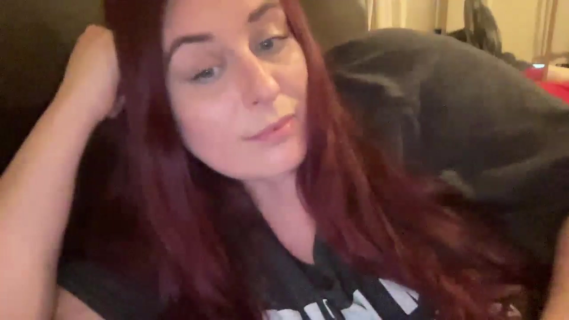 Gallery image thumbnail from Cutiexxxx's myfreecams stream on, 12/17/2024, 21:03 image 9 of 20