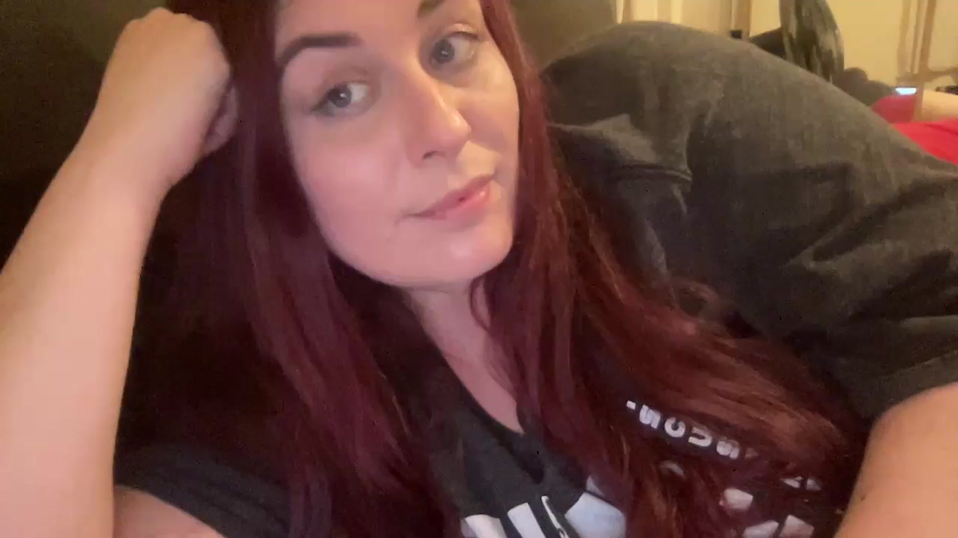 Gallery image thumbnail from Cutiexxxx's myfreecams stream on, 12/17/2024, 21:03 image 14 of 20