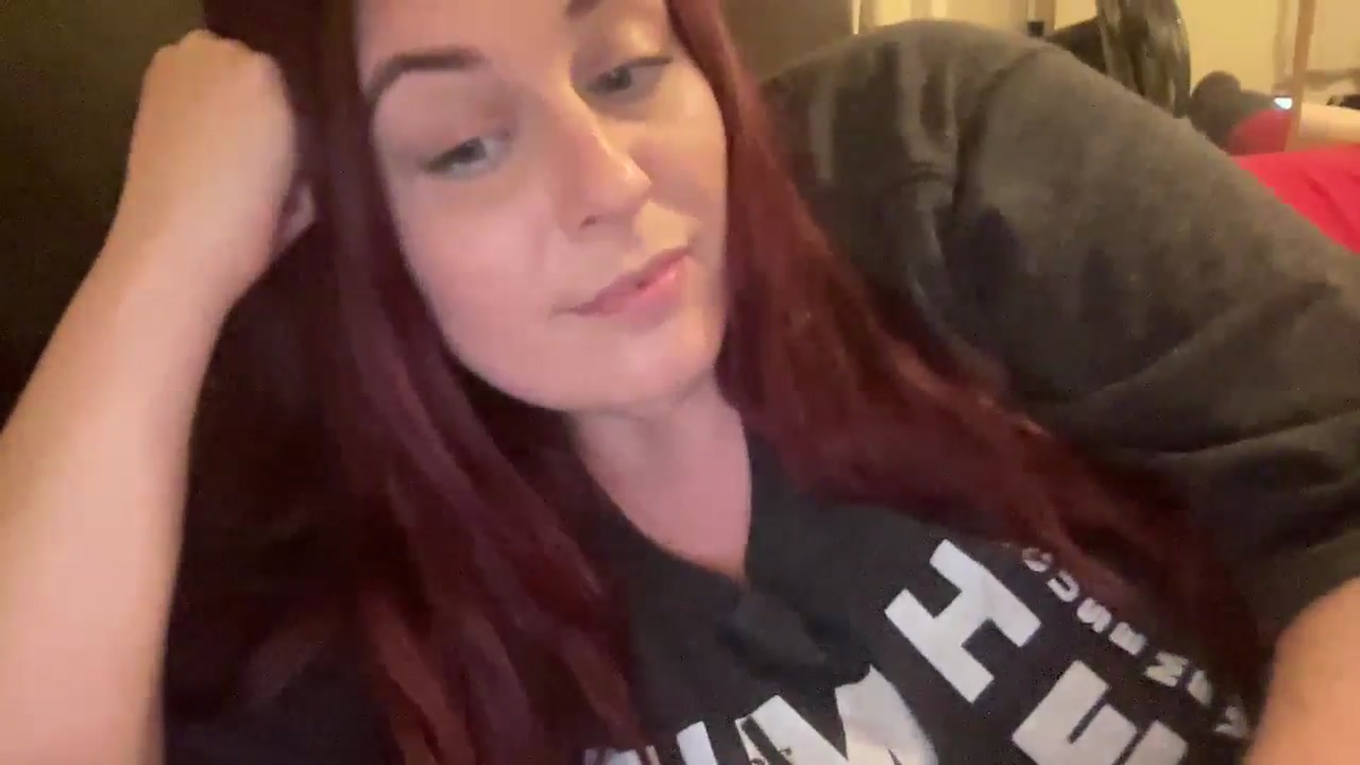Gallery image thumbnail from Cutiexxxx's myfreecams stream on, 12/17/2024, 21:03 image 16 of 20