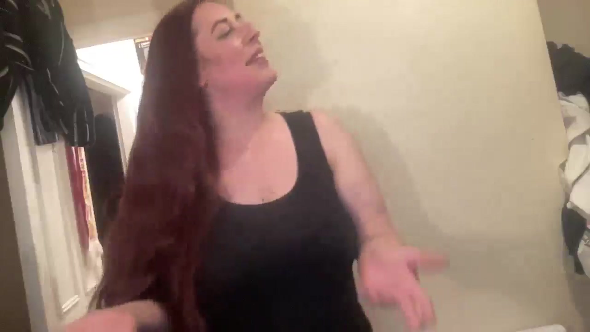 Gallery image thumbnail from Cutiexxxx's myfreecams stream on, 09/02/2025, 02:25 image 11 of 20