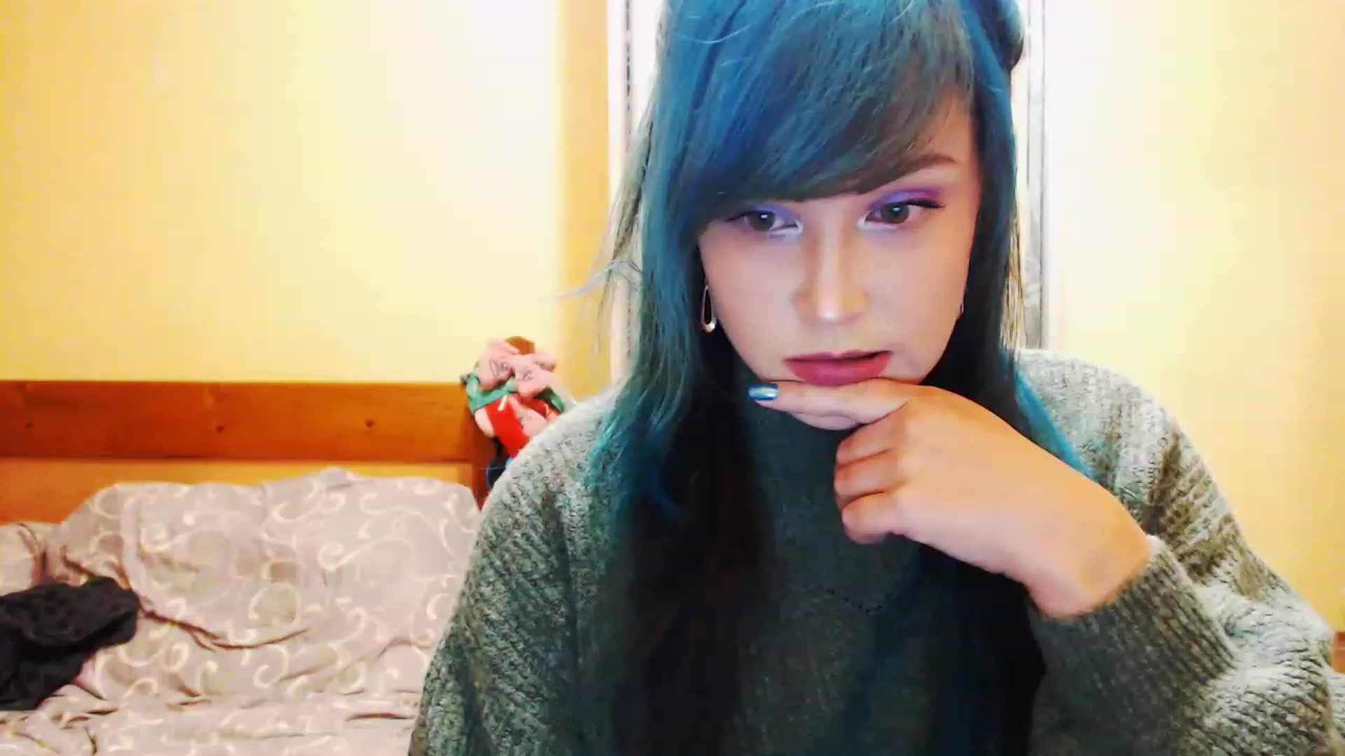 Gallery image thumbnail from CutitaAnn's myfreecams stream on, 12/15/2022, 21:13 image 2 of 20