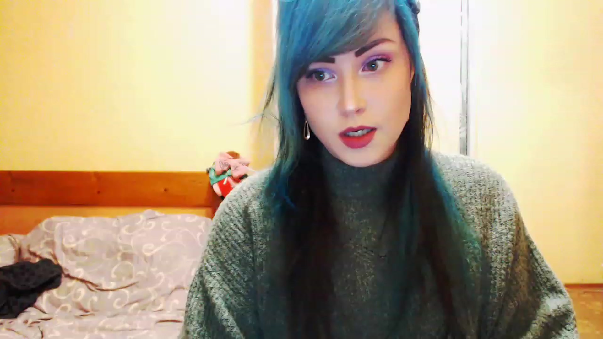 Gallery image thumbnail from CutitaAnn's myfreecams stream on, 12/15/2022, 21:13 image 6 of 20