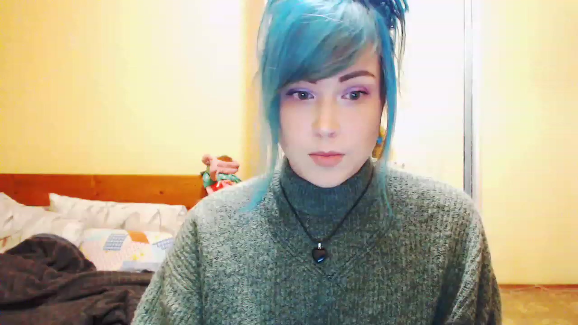 Gallery image thumbnail from CutitaAnn's myfreecams stream on, 12/21/2022, 22:48 image 1 of 20