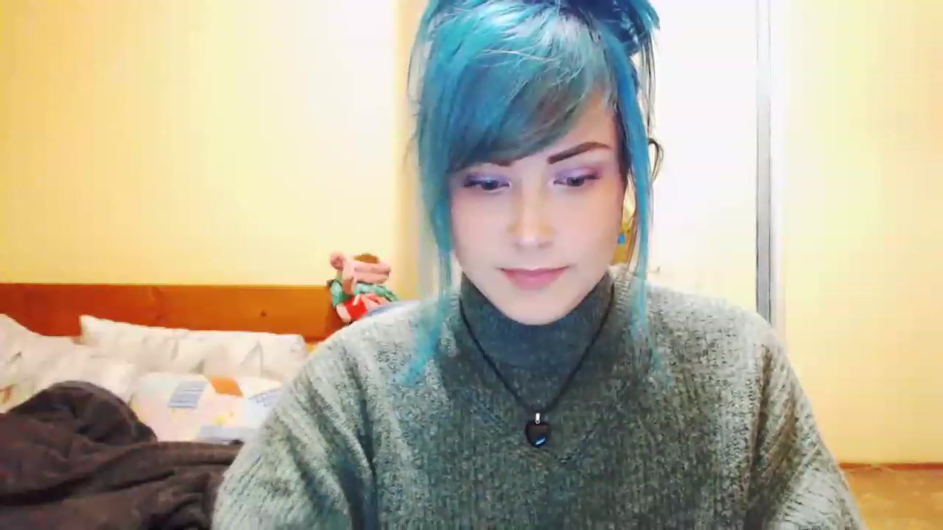 Gallery image thumbnail from CutitaAnn's myfreecams stream on, 12/21/2022, 22:48 image 19 of 20