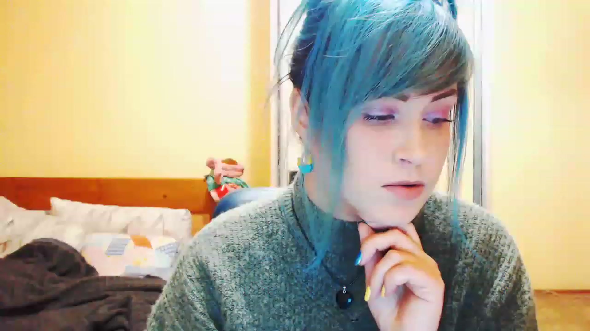 Gallery image thumbnail from CutitaAnn's myfreecams stream on, 12/21/2022, 22:48 image 11 of 20