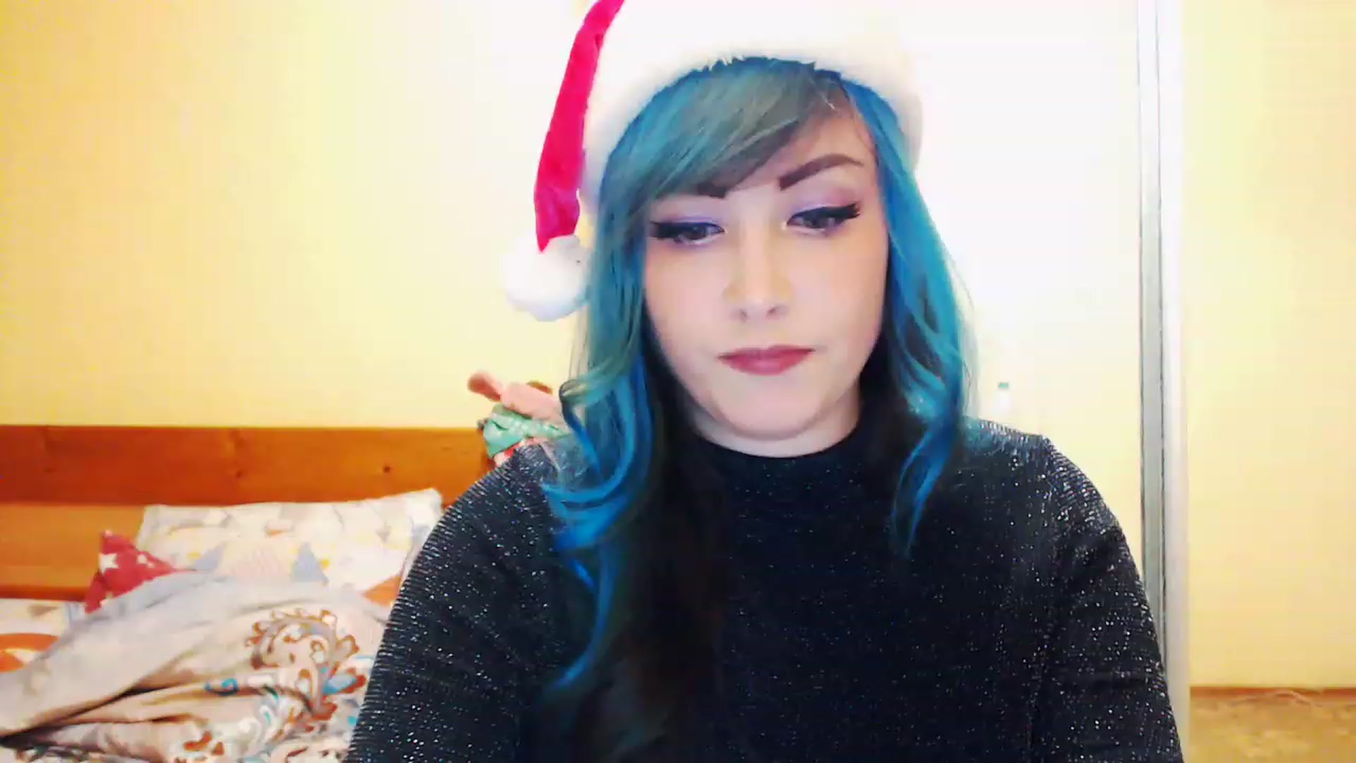 Gallery image thumbnail from CutitaAnn's myfreecams stream on, 12/26/2022, 22:15 image 18 of 20