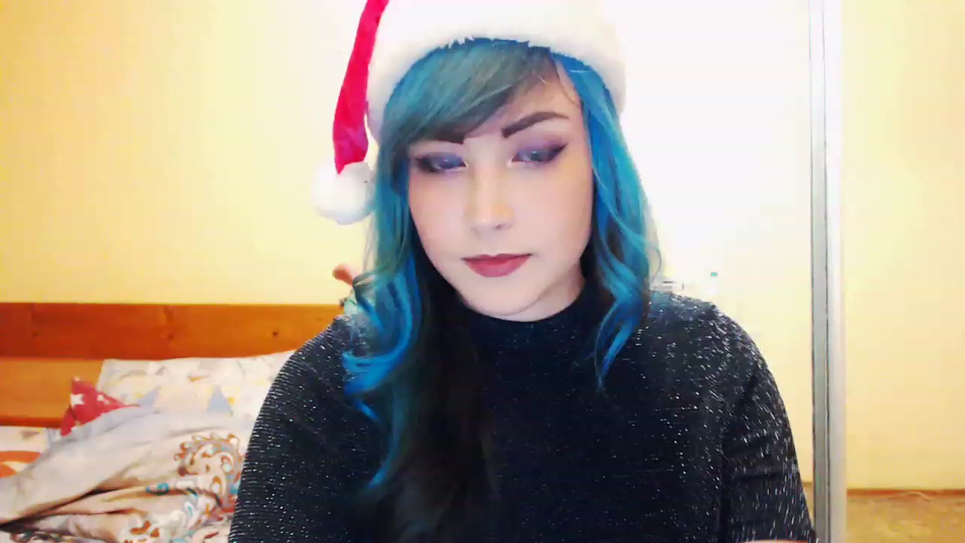 Gallery image thumbnail from CutitaAnn's myfreecams stream on, 12/26/2022, 22:15 image 6 of 20