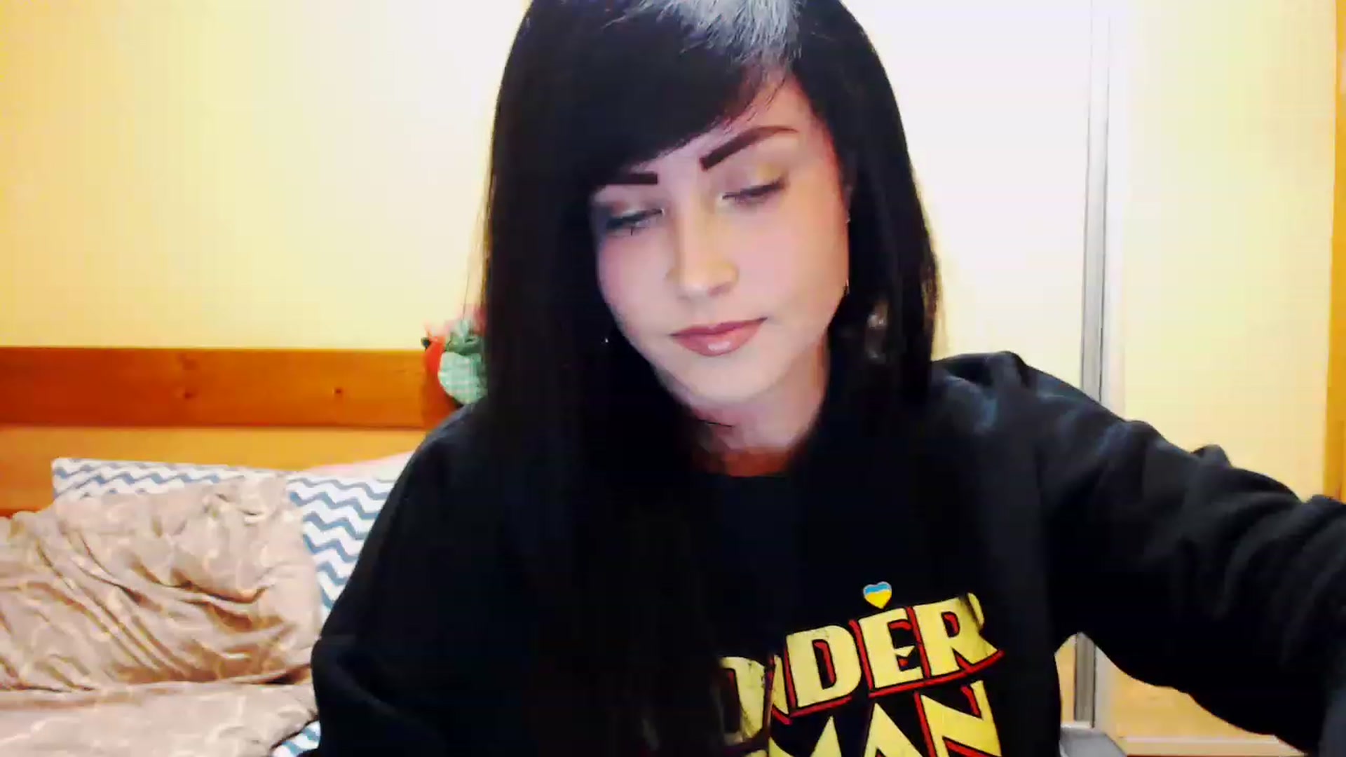 Gallery image thumbnail from CutitaAnn's myfreecams stream on, 03/26/2023, 20:00 image 18 of 20