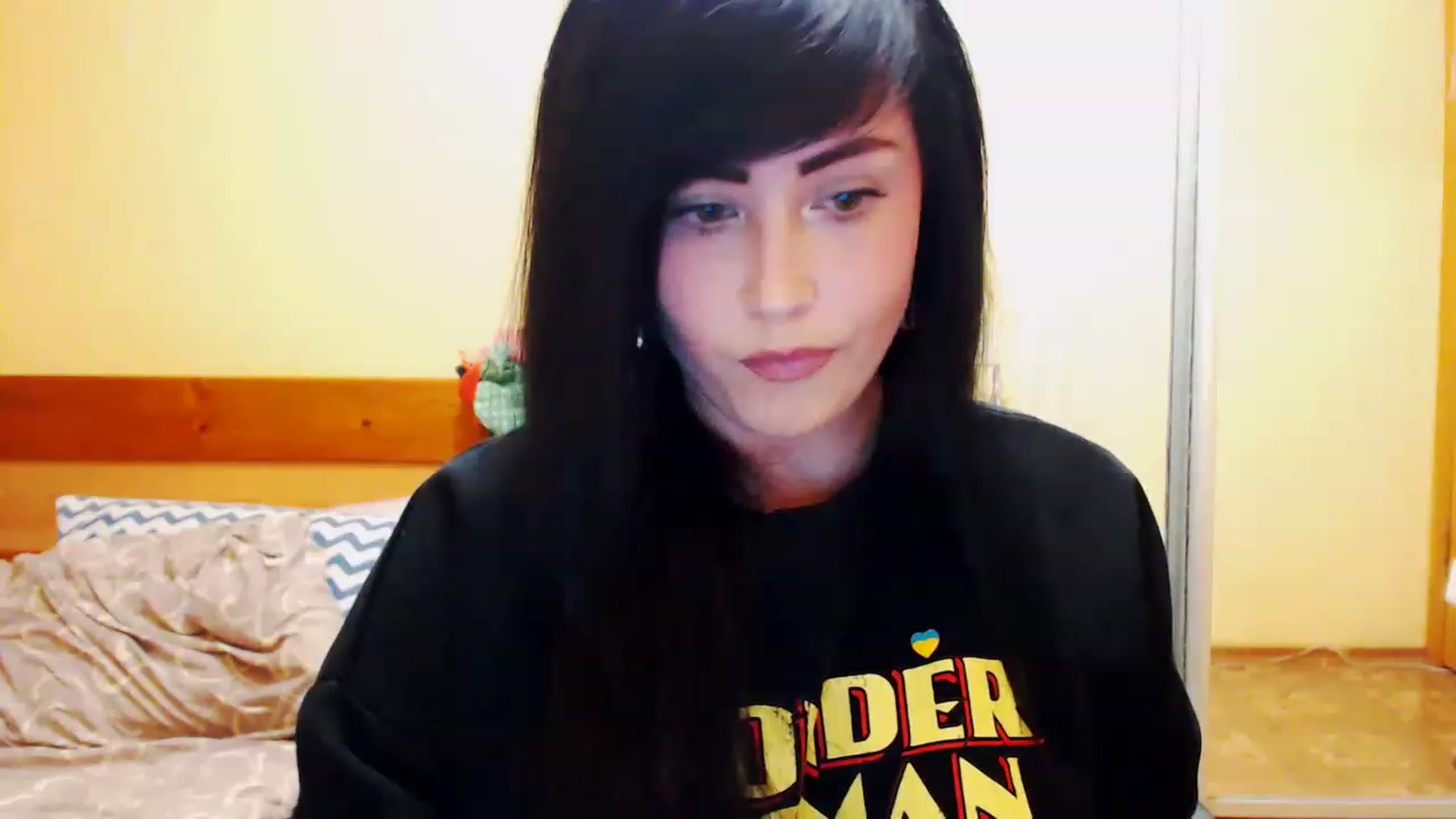 Gallery image thumbnail from CutitaAnn's myfreecams stream on, 03/26/2023, 20:00 image 17 of 20