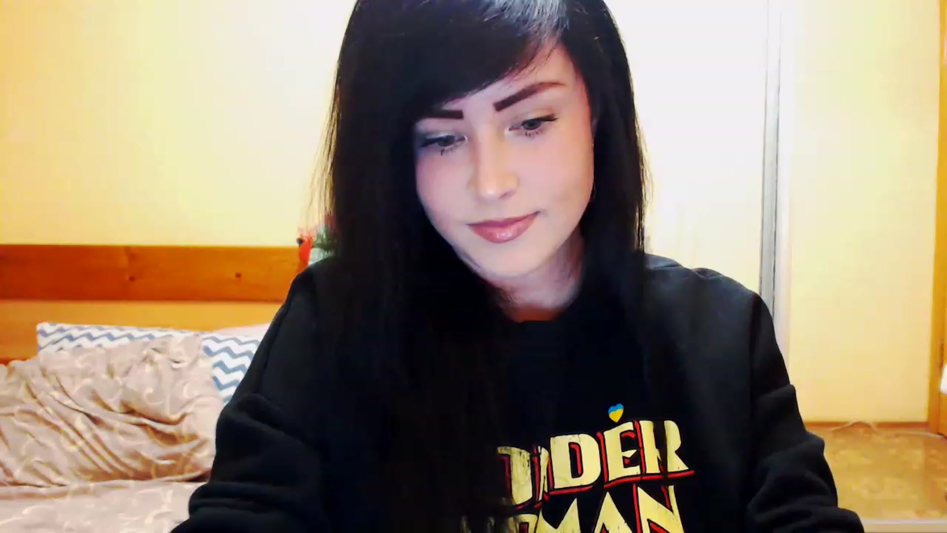 Gallery image thumbnail from CutitaAnn's myfreecams stream on, 03/26/2023, 20:00 image 14 of 20