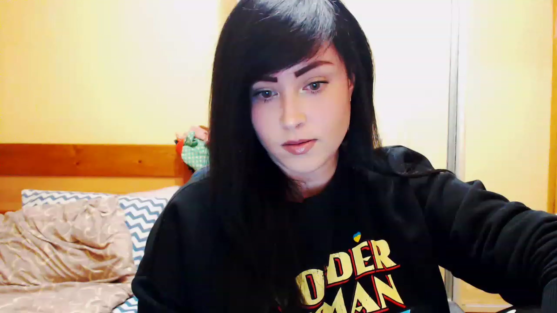 Gallery image thumbnail from CutitaAnn's myfreecams stream on, 03/26/2023, 20:00 image 6 of 20