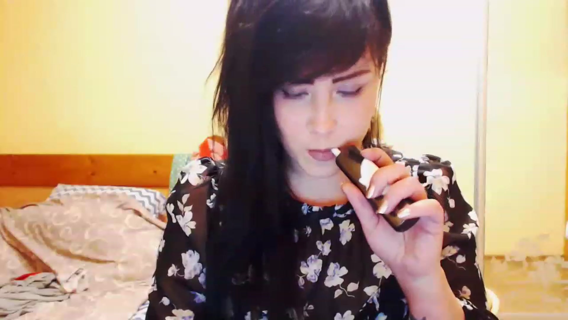 Gallery image thumbnail from CutitaAnn's myfreecams stream on, 04/21/2023, 21:45 image 14 of 20