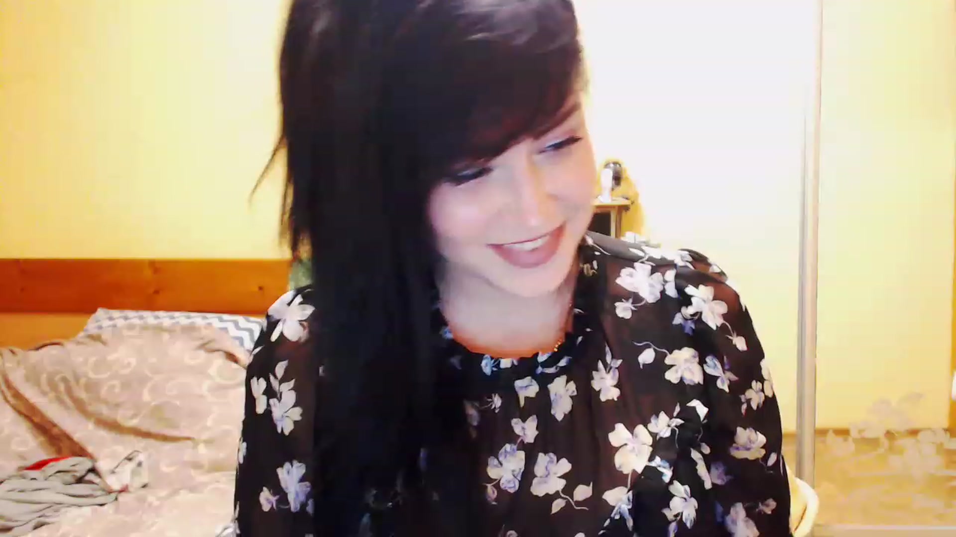 Gallery image thumbnail from CutitaAnn's myfreecams stream on, 04/21/2023, 21:45 image 7 of 20