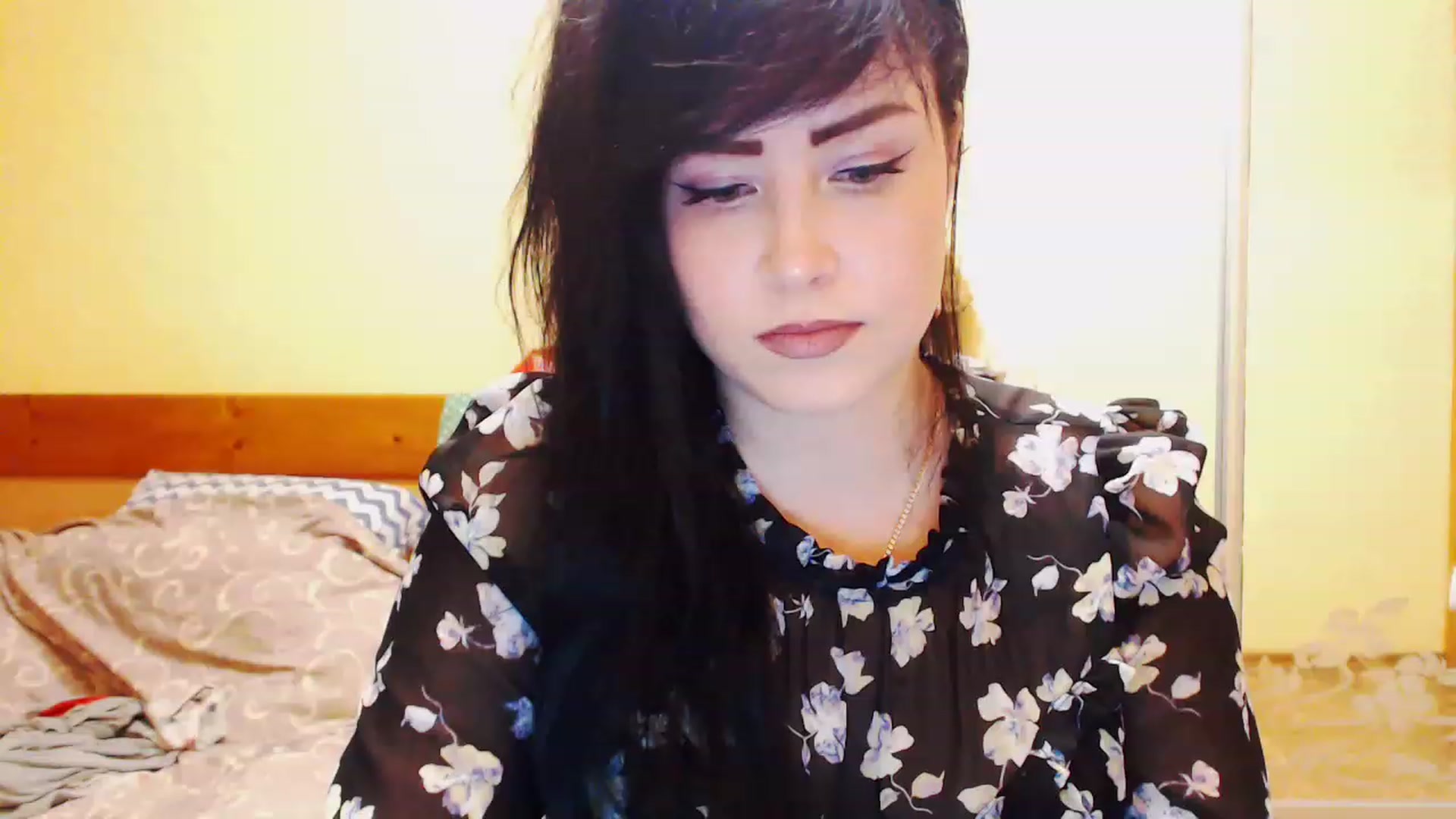 Gallery image thumbnail from CutitaAnn's myfreecams stream on, 04/21/2023, 21:45 image 1 of 20