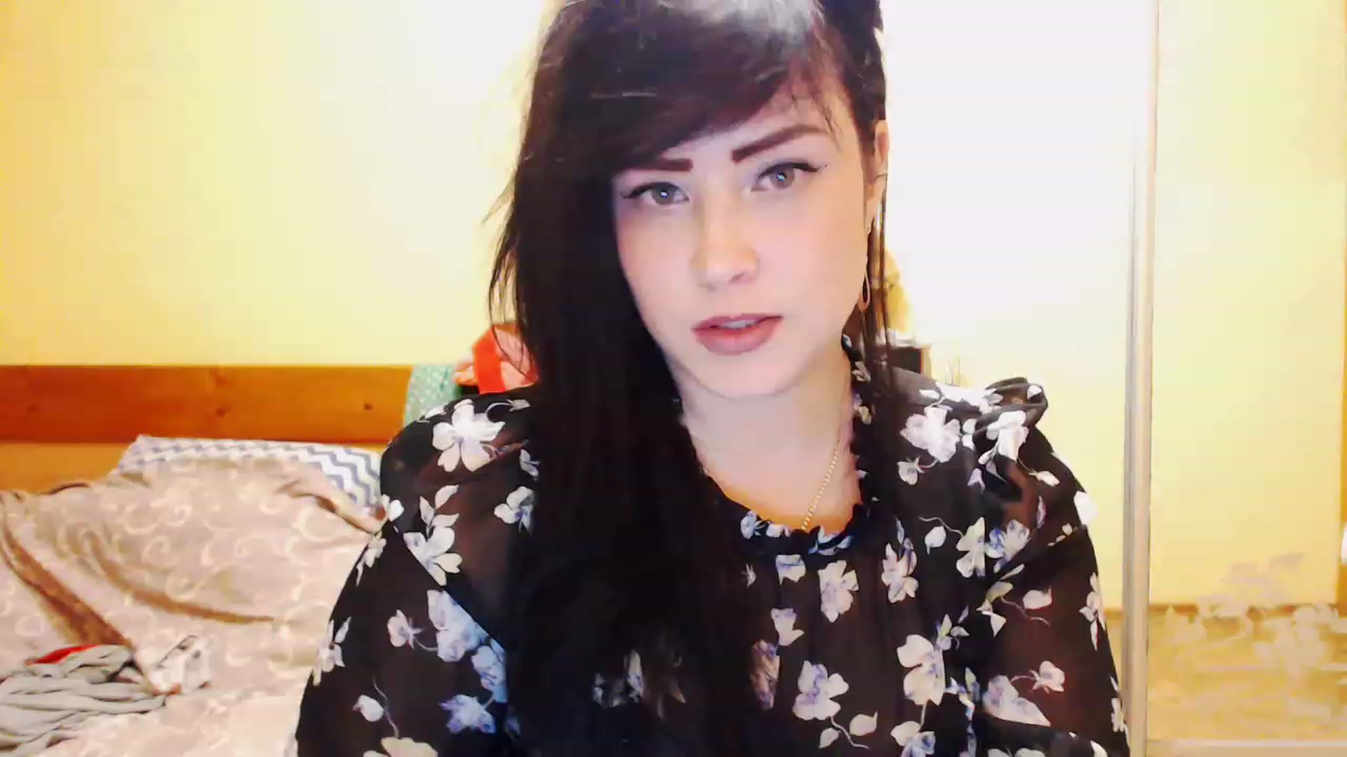 Gallery image thumbnail from CutitaAnn's myfreecams stream on, 04/21/2023, 23:13 image 4 of 20