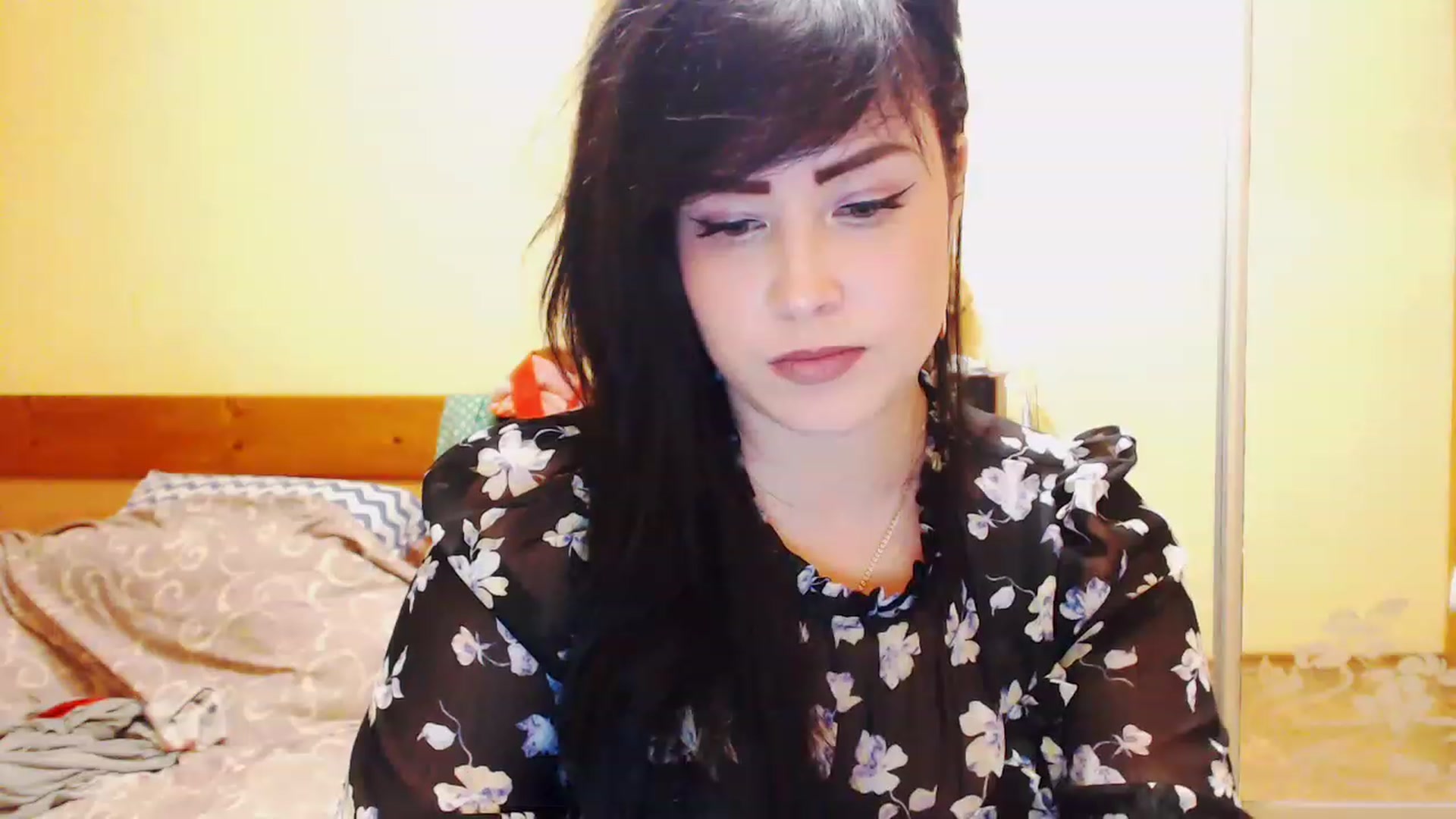 Gallery image thumbnail from CutitaAnn's myfreecams stream on, 04/21/2023, 23:13 image 2 of 20