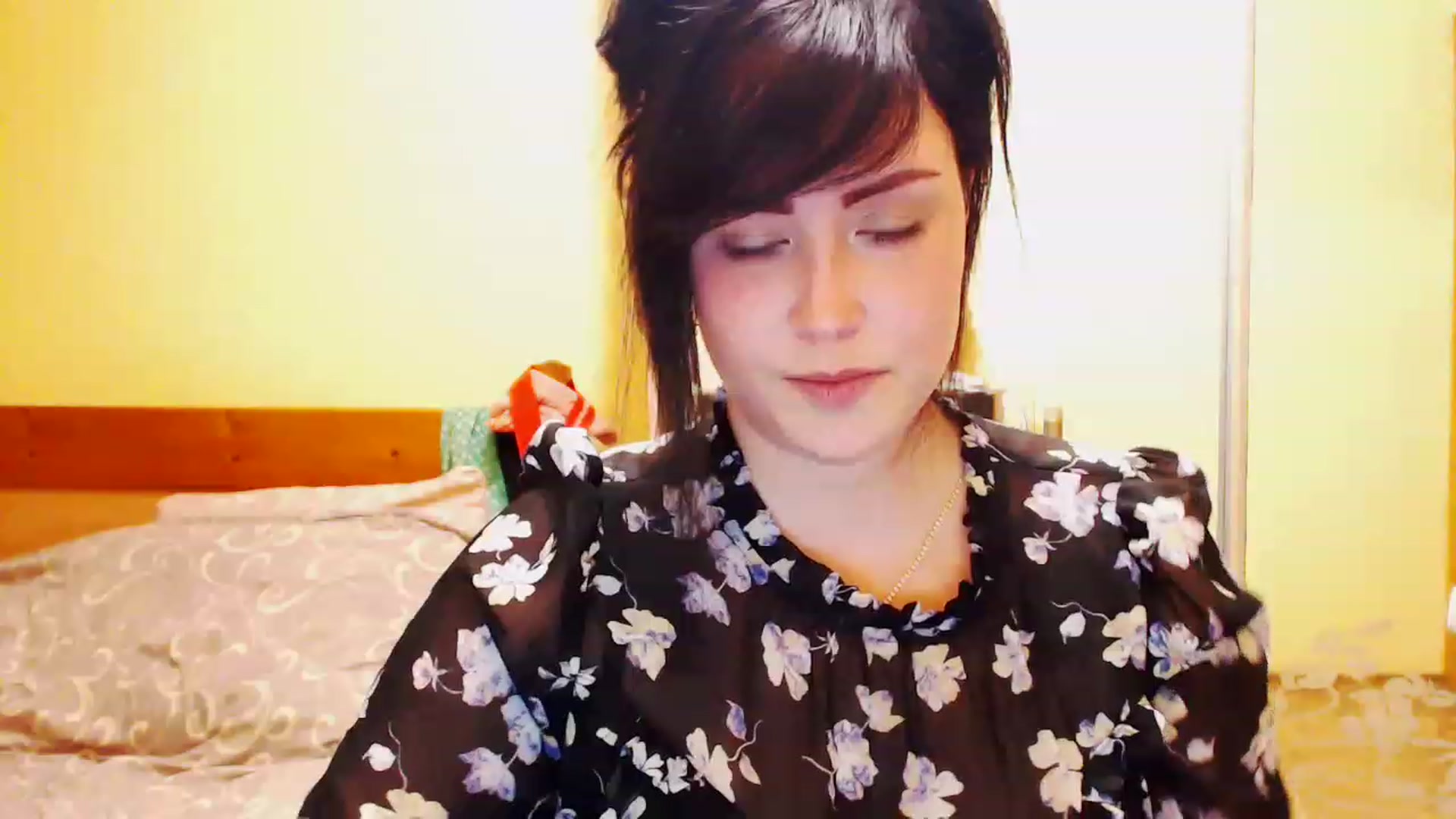 Gallery image thumbnail from CutitaAnn's myfreecams stream on, 04/22/2023, 21:03 image 4 of 20