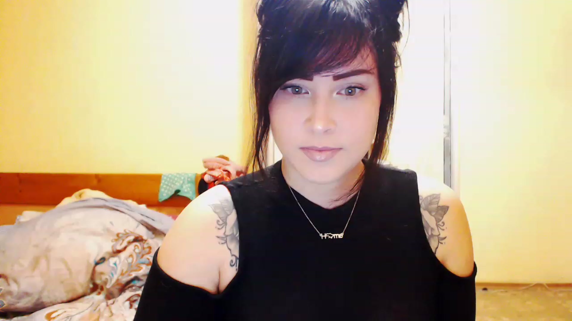 Gallery image thumbnail from CutitaAnn's myfreecams stream on, 04/29/2023, 20:21 image 15 of 20